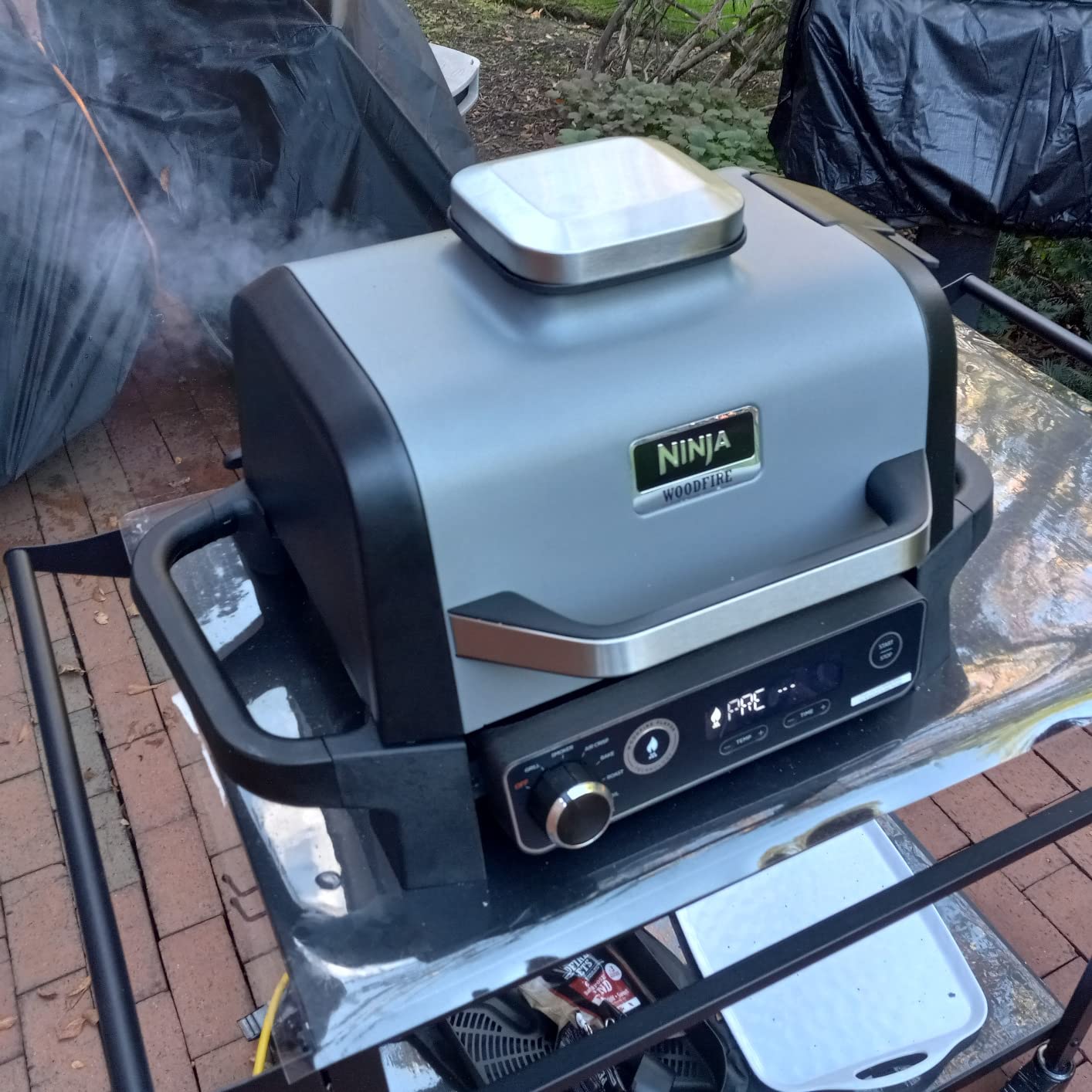 【Appliances】Ninja OG701 Woodfire Outdoor Grill, 7-in-1 Master Grill, BBQ Smoker & Outdoor Air Fryer plus Bake