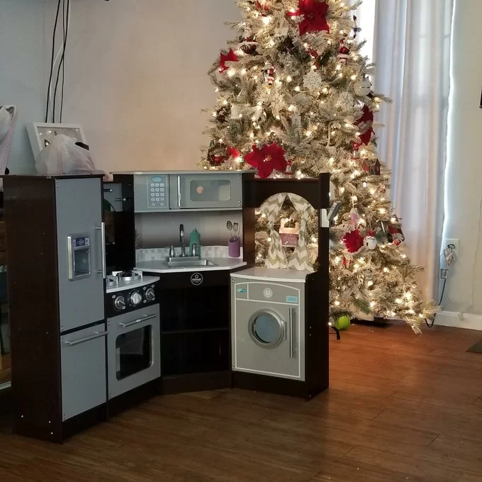 【Baby&Kids】Ultimate Corner Play Kitchen with Lights & Sounds, Espresso