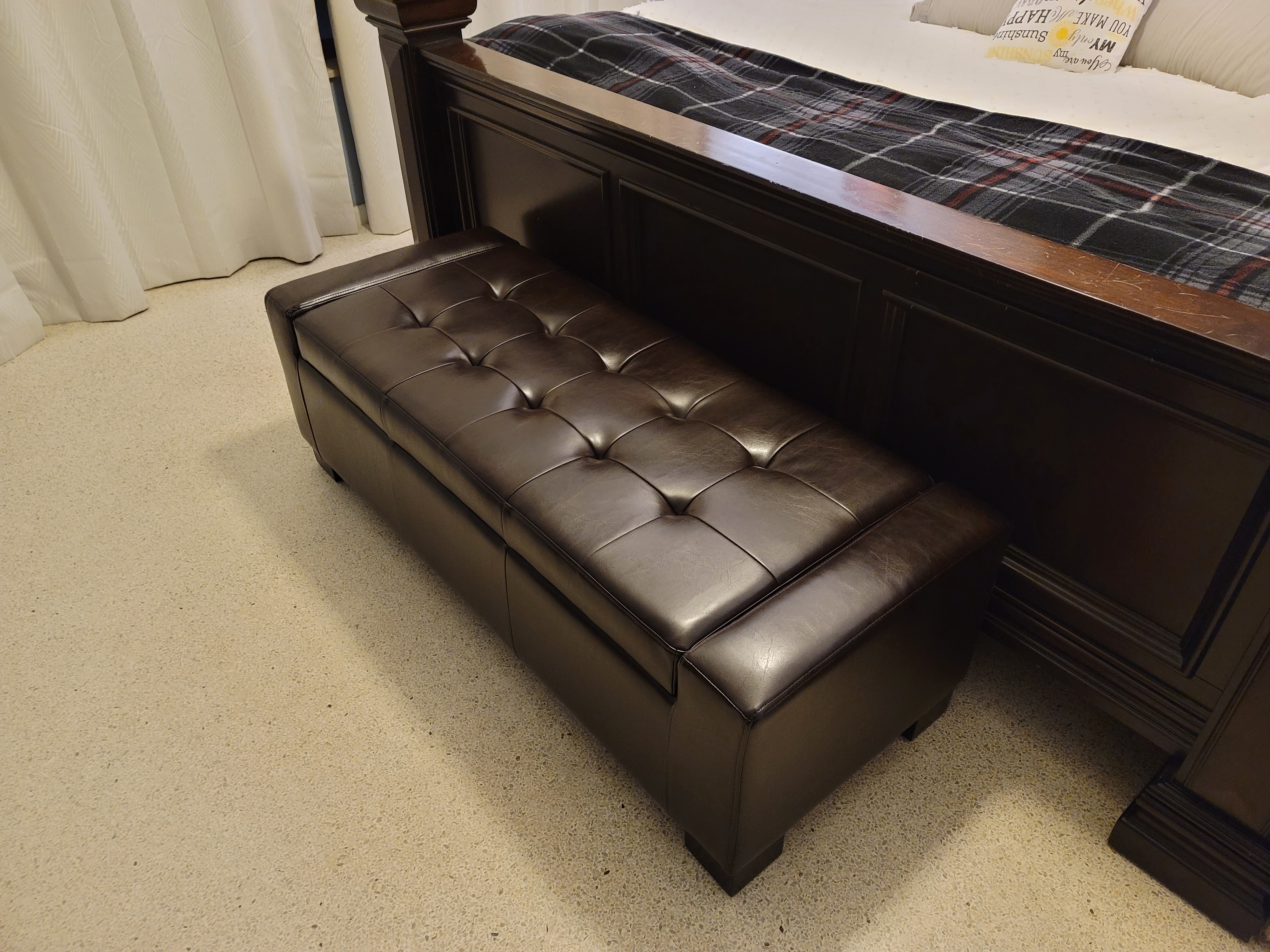 【Furniture】Christopher Knight Home Guernsey Leather Wood-Frame Storage Ottoman