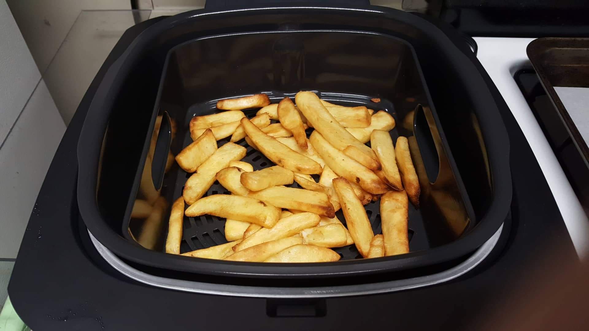 【Appliances】Ninja AG301 Foodi 5-in-1 Indoor Grill with Air Fry, Roast, Bake & Dehydrate