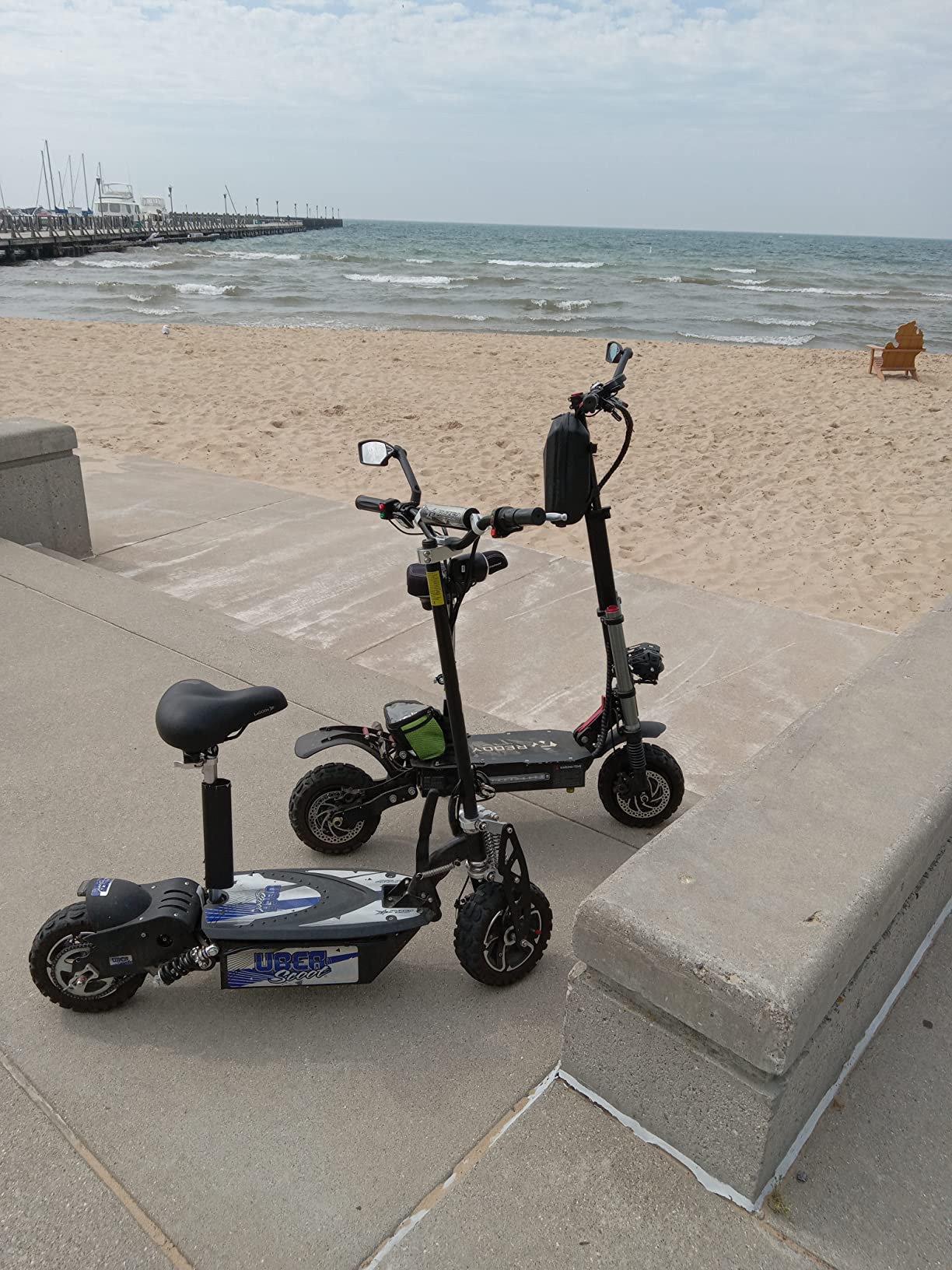 【Sports&Outdoors】UberScoot 1600w 48v Electric Scooter, Black, Large