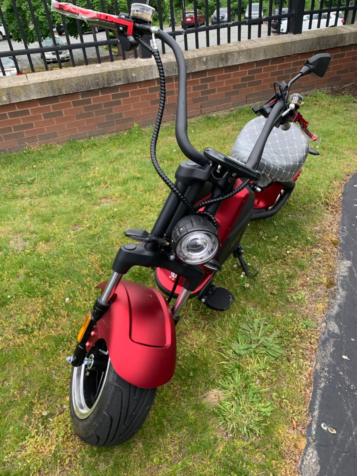 【Sports&Outdoors】Eahora M8 2000W 37MPH Electric Moped for Adults Street Legal, 60V 30Ah