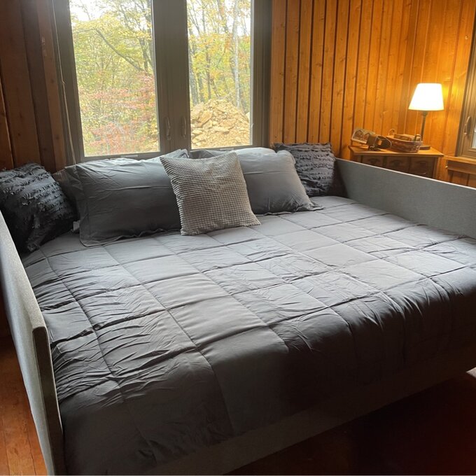 【Furniture】Chadlee Upholstered Daybed