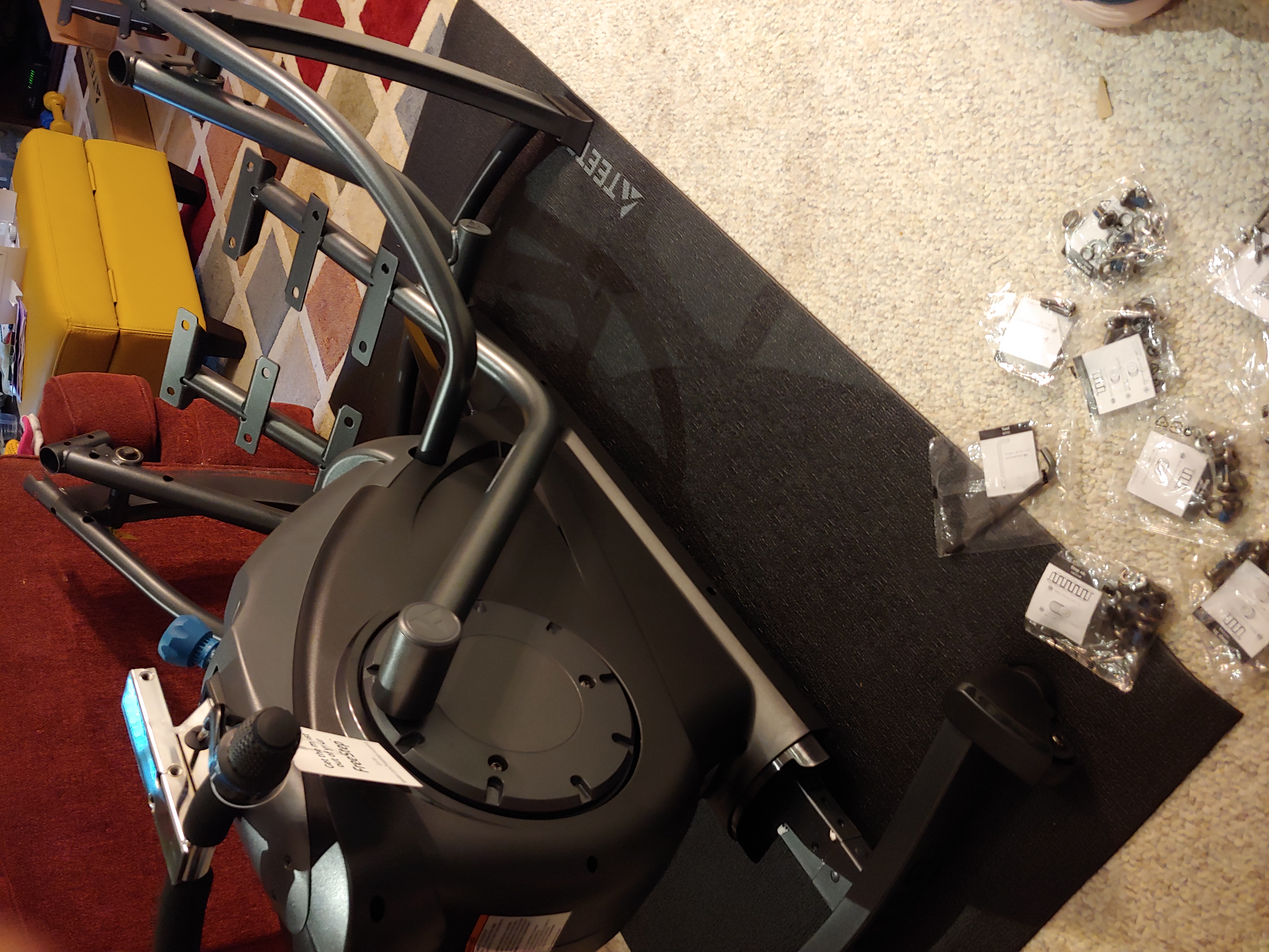 【Sports&Outdoors】Teeter FreeStep Recumbent Cross Trainer and Elliptical