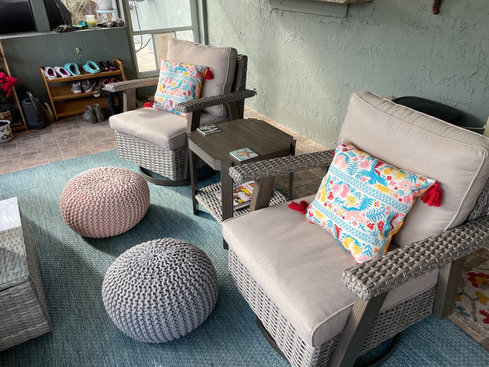 【Furniture】Outdoor Swivel Rocker Patio Chairs Sets of 2 and Matching Side Table - 3 Piece Wicker Patio Bistro Set