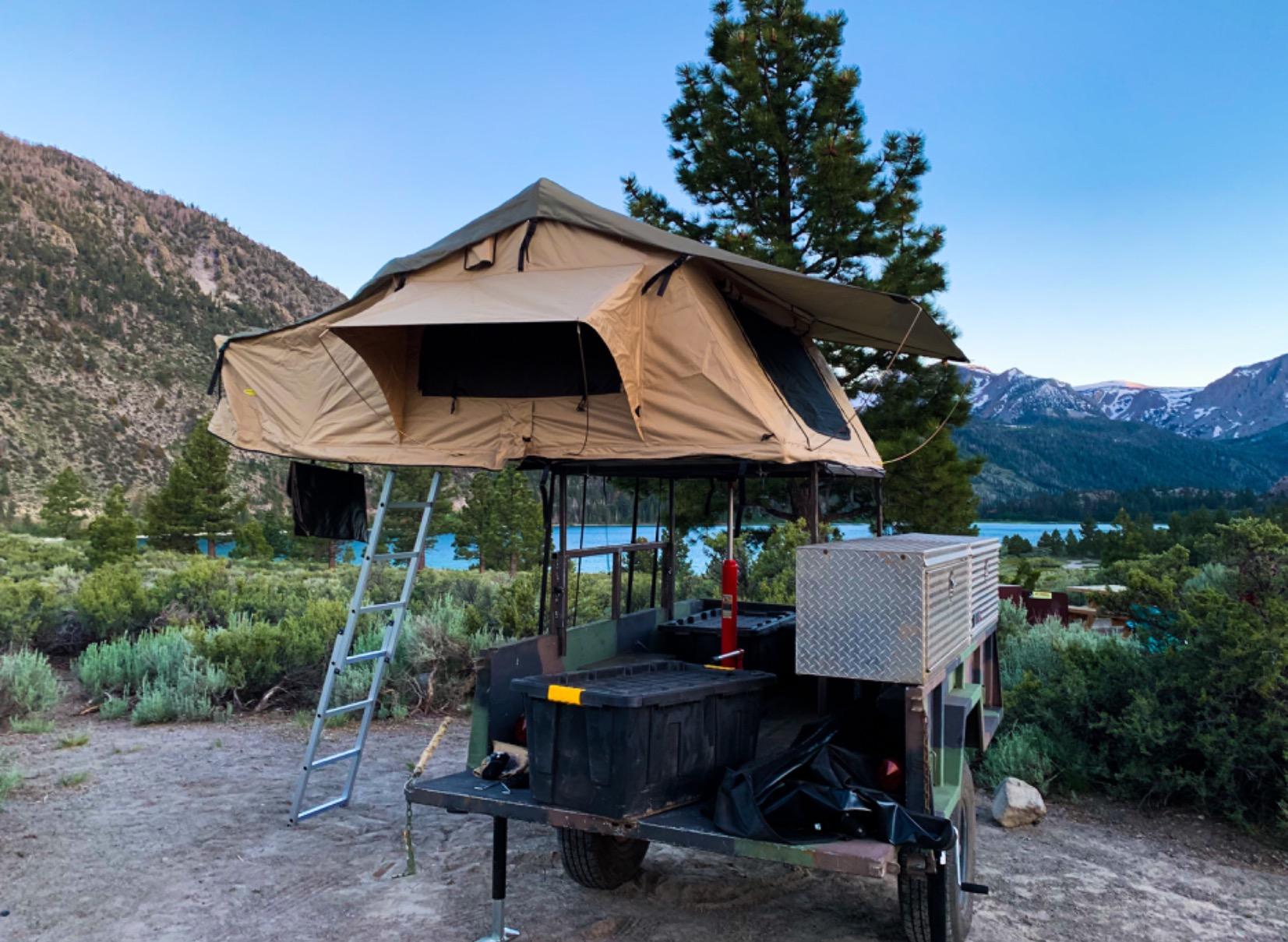 【Sports&Outdoors】Overlander XL Roof Top Tent - Folder With Bedding - Coyote Tan