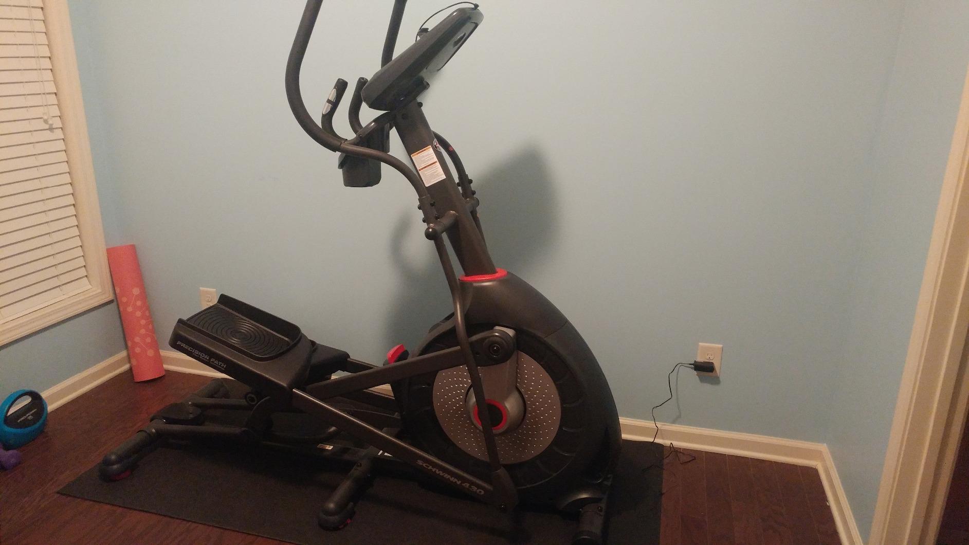【Sports&Outdoors】Schwinn Fitness 430 Elliptical