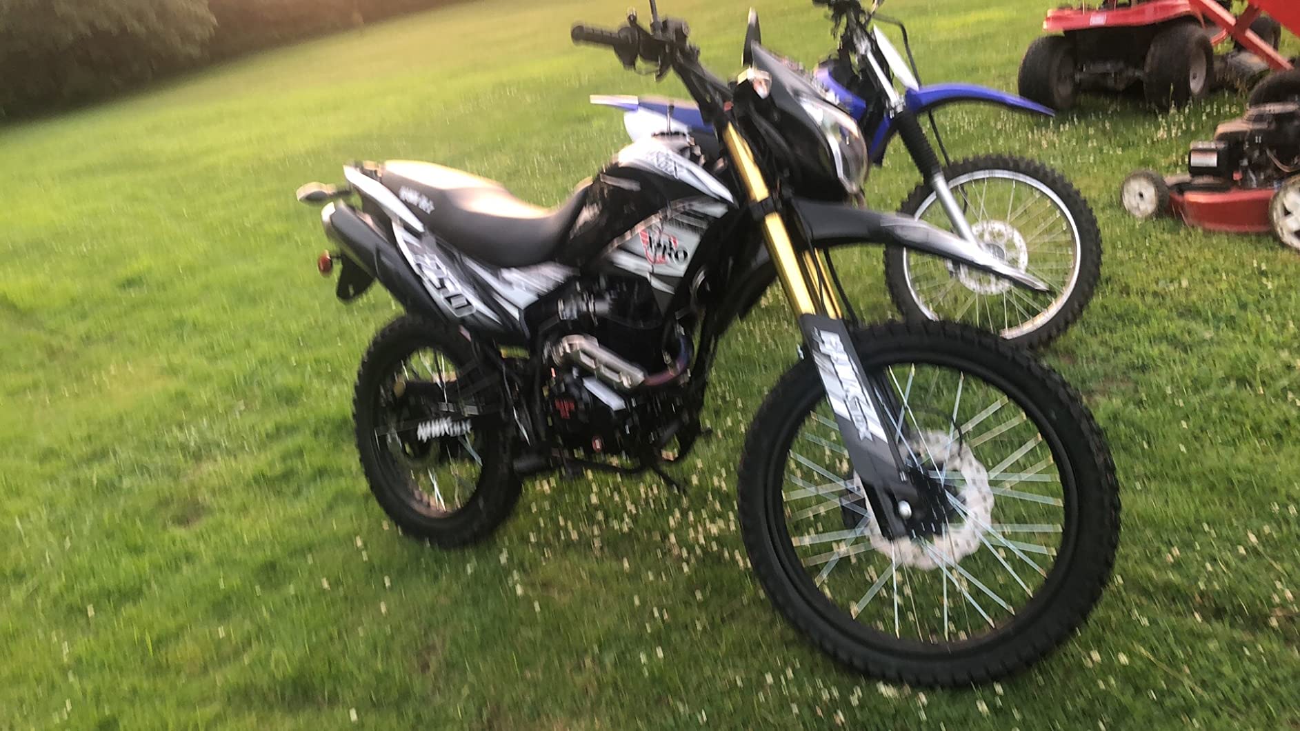 【Sports&Outdoors】X-PRO Hawk DLX 250 EFI Fuel Injection Hawk Deluxe Dirt Bike Street Bike Motorcycle