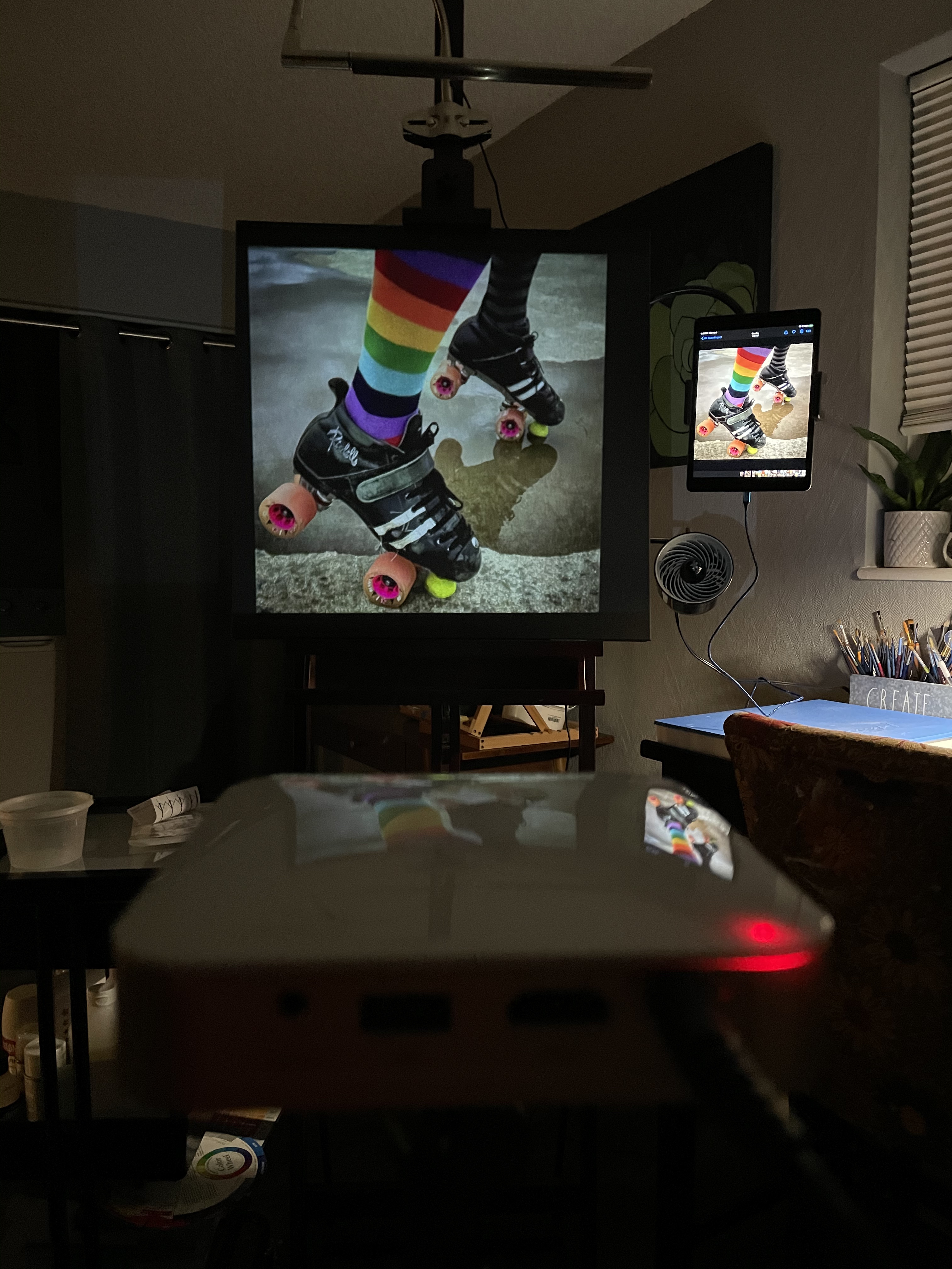 【Electronics】Luma 350 Portable Smart Projector w/ Luma App | Ultra HD Rechargeable Video Projector