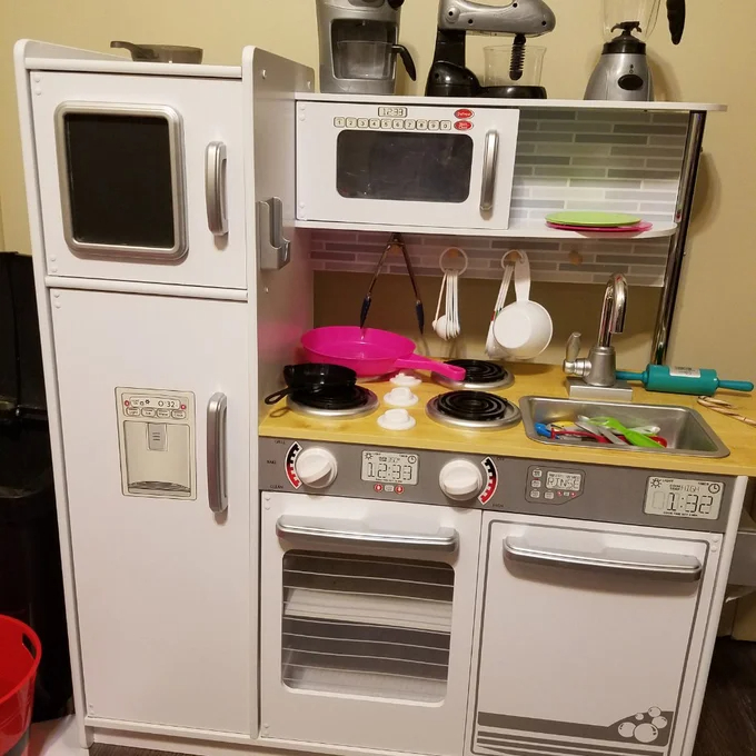 【Baby&Kids】Uptown White Wooden Play Kitchen with Play Phone & Chalkboard