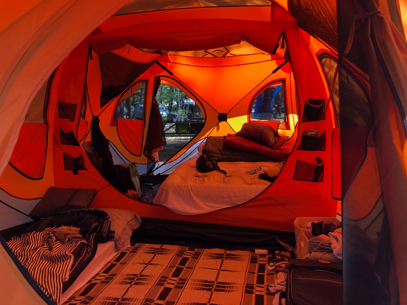 Gazelle T4 Plus Extra Large 4 to 8 Person Portable Pop Up Outdoor Shelter Camping Hub Tent with Rain Fly & Extended Screened In Sun Room, Orange《NO8》