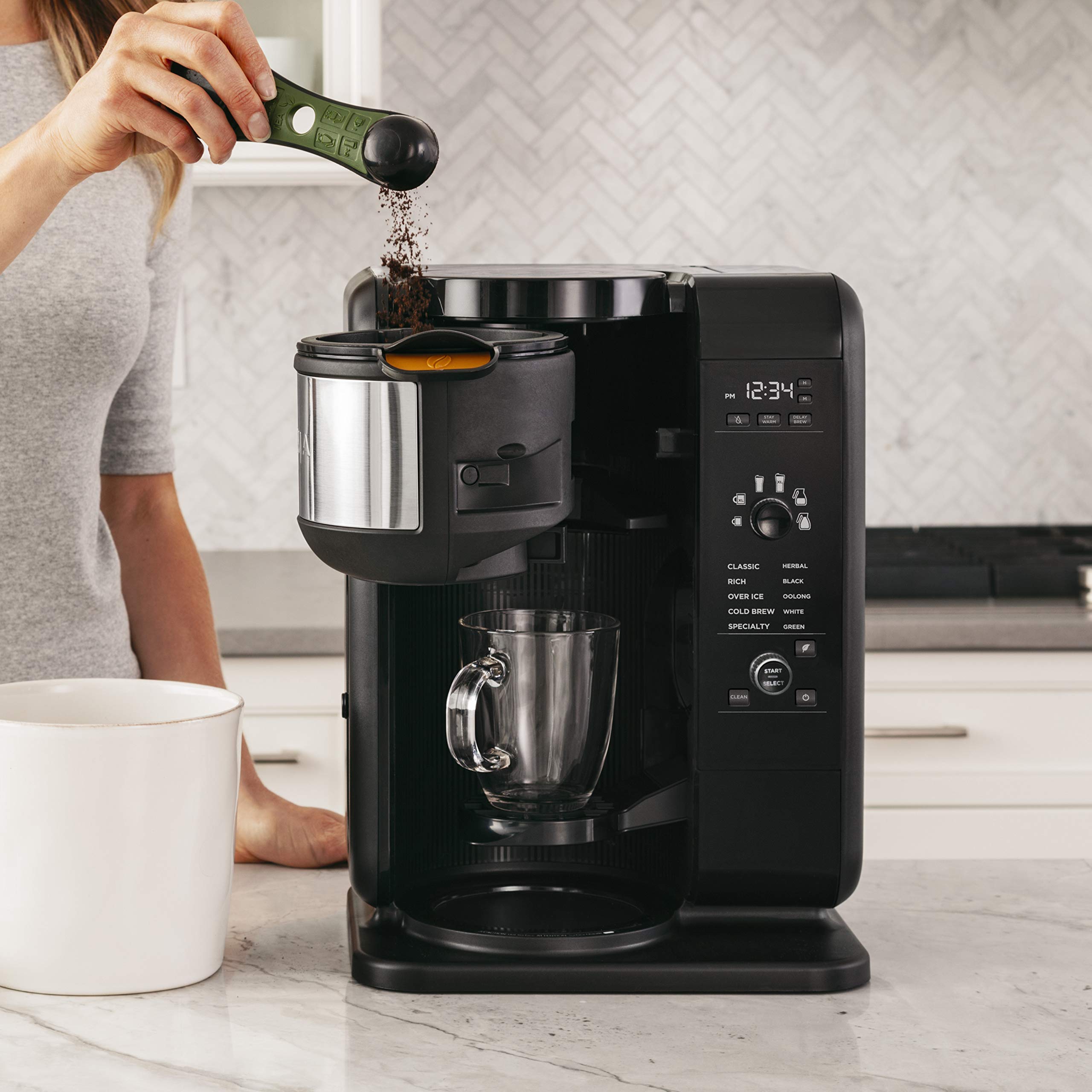 【Appliances】Hot & Cold Brewed System, Auto-iQ Tea & Coffee Maker with Frother, Coffee & Tea Baskets