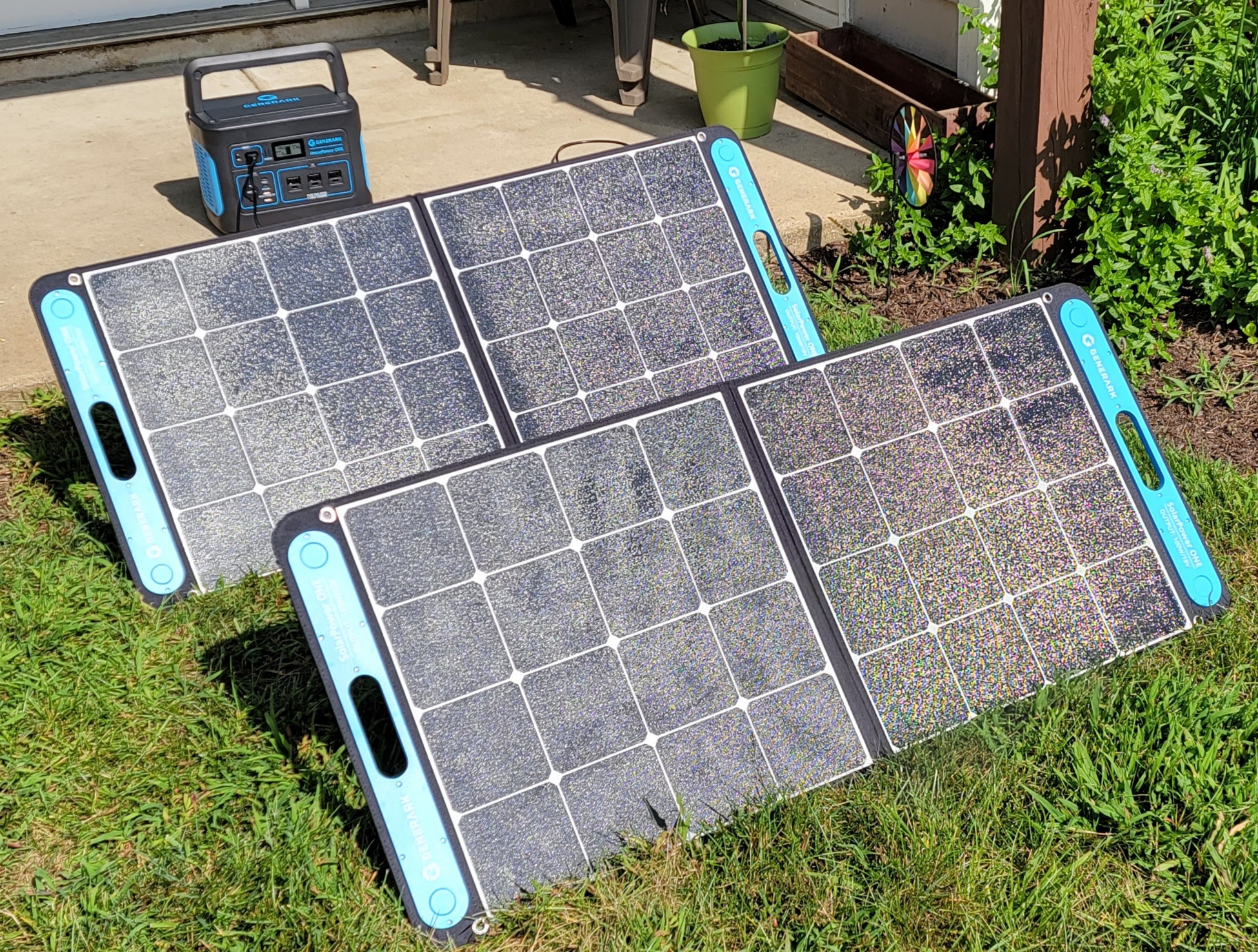 【Appliances】Geneverse 1002Wh (1x2) Solar Generator Bundle: 1X HomePower ONE Portable Power Station + 2X Solar Panels