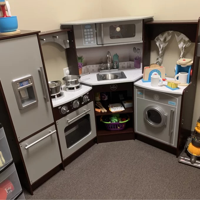 【Baby&Kids】Ultimate Corner Play Kitchen with Lights & Sounds, Espresso