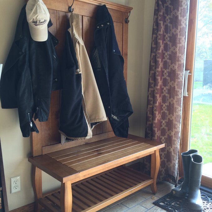 【Furniture】Bernnadette 40'' Wide Pine Solid Wood Hall Tree with Bench