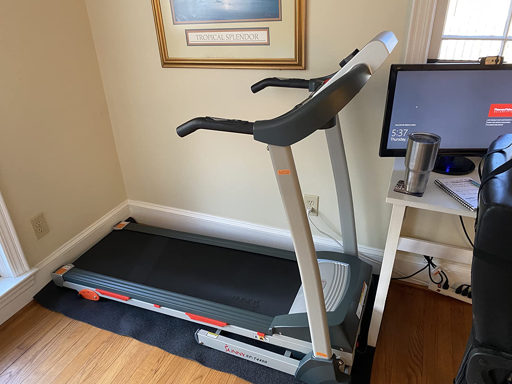 【Sports&Outdoors】Folding Incline Treadmill with Optional Exclusive SunnyFit App & Smart Bluetooth Connectivity