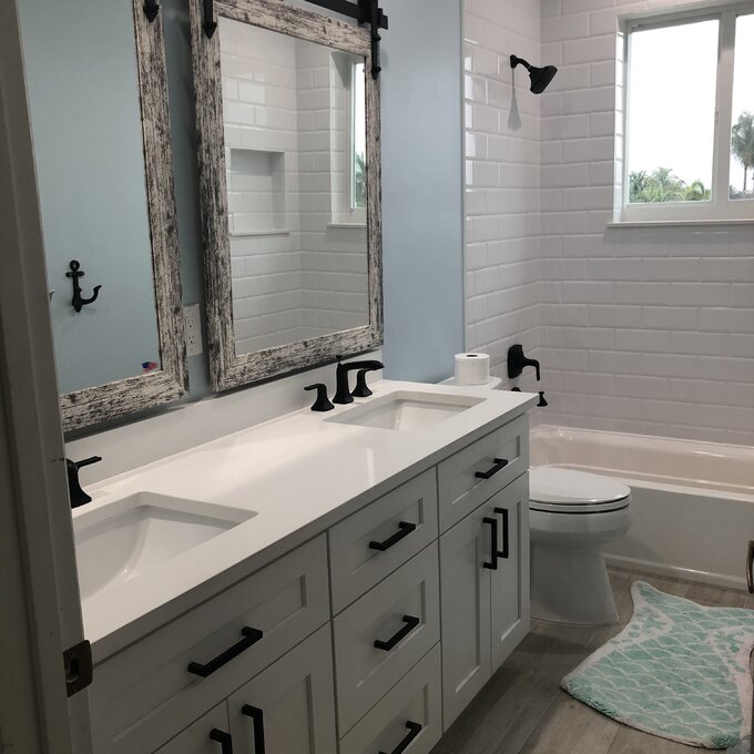 【Home Improvement】Herzberg Rectangle Wood Wall Mirror