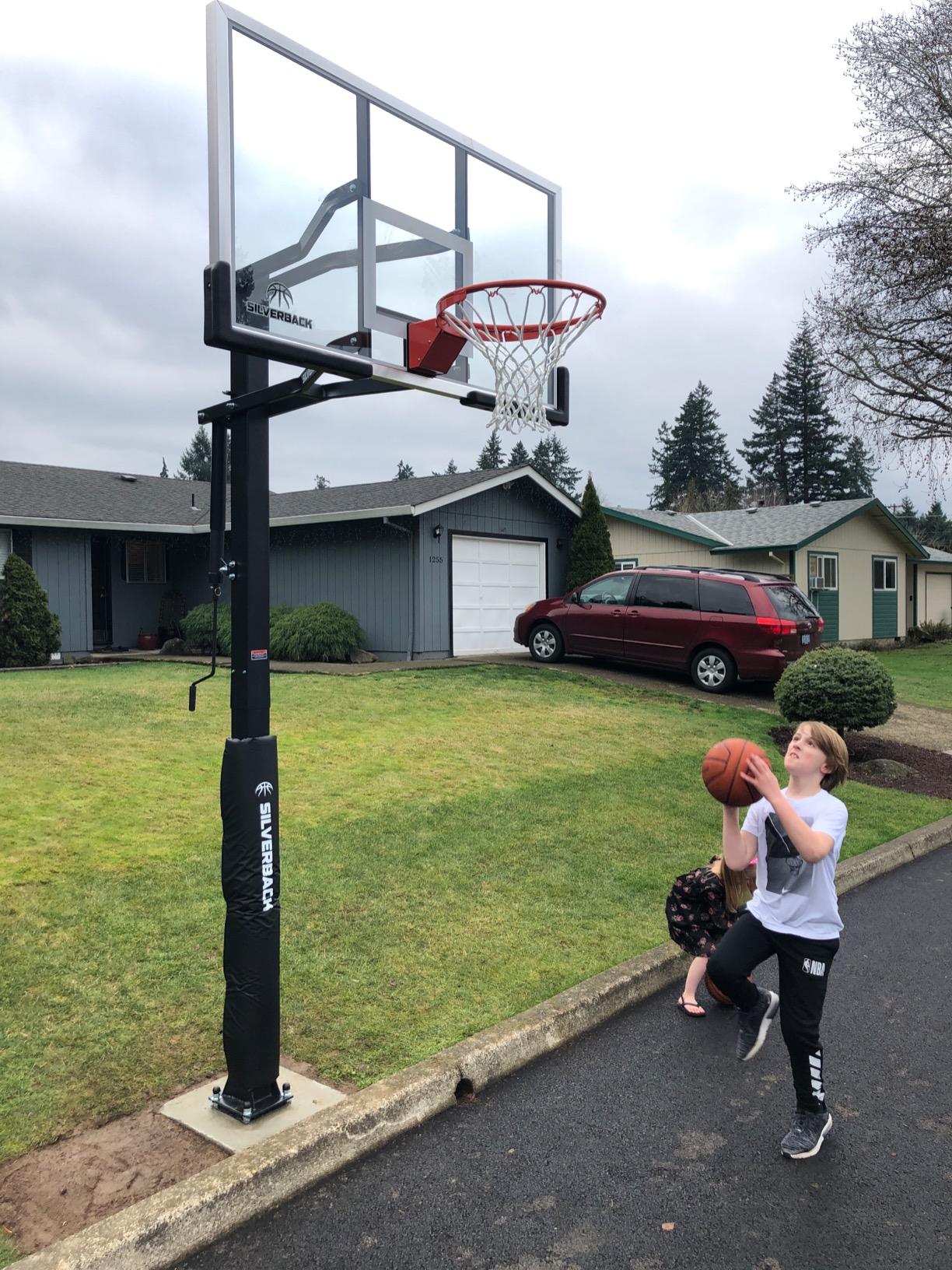 【Sports&Outdoors】Silverback In-Ground Basketball Hoop with Adjustable-Height Tempered Glass Basketball Goal Backboard