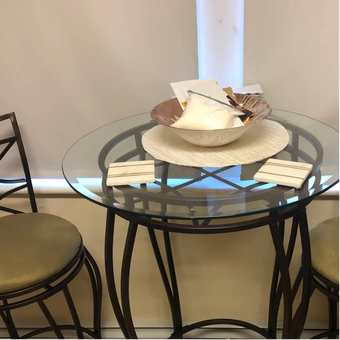 【Furniture】Fretwell 2 - Person Bar Height Dining Set