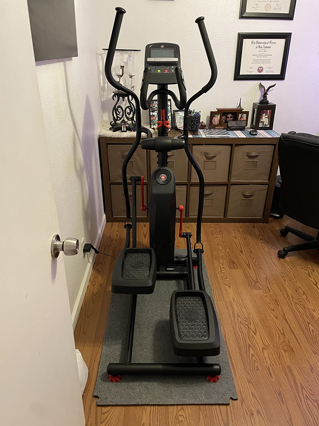 【Sports&Outdoors】SCHWINN Fitness 411 Compact Elliptical Machine