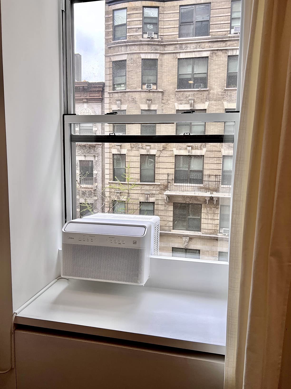 【Appliances】Midea 12,000 BTU U-Shaped Smart Inverter Window Air Conditioner–Cools up to 550 Sq. Ft.