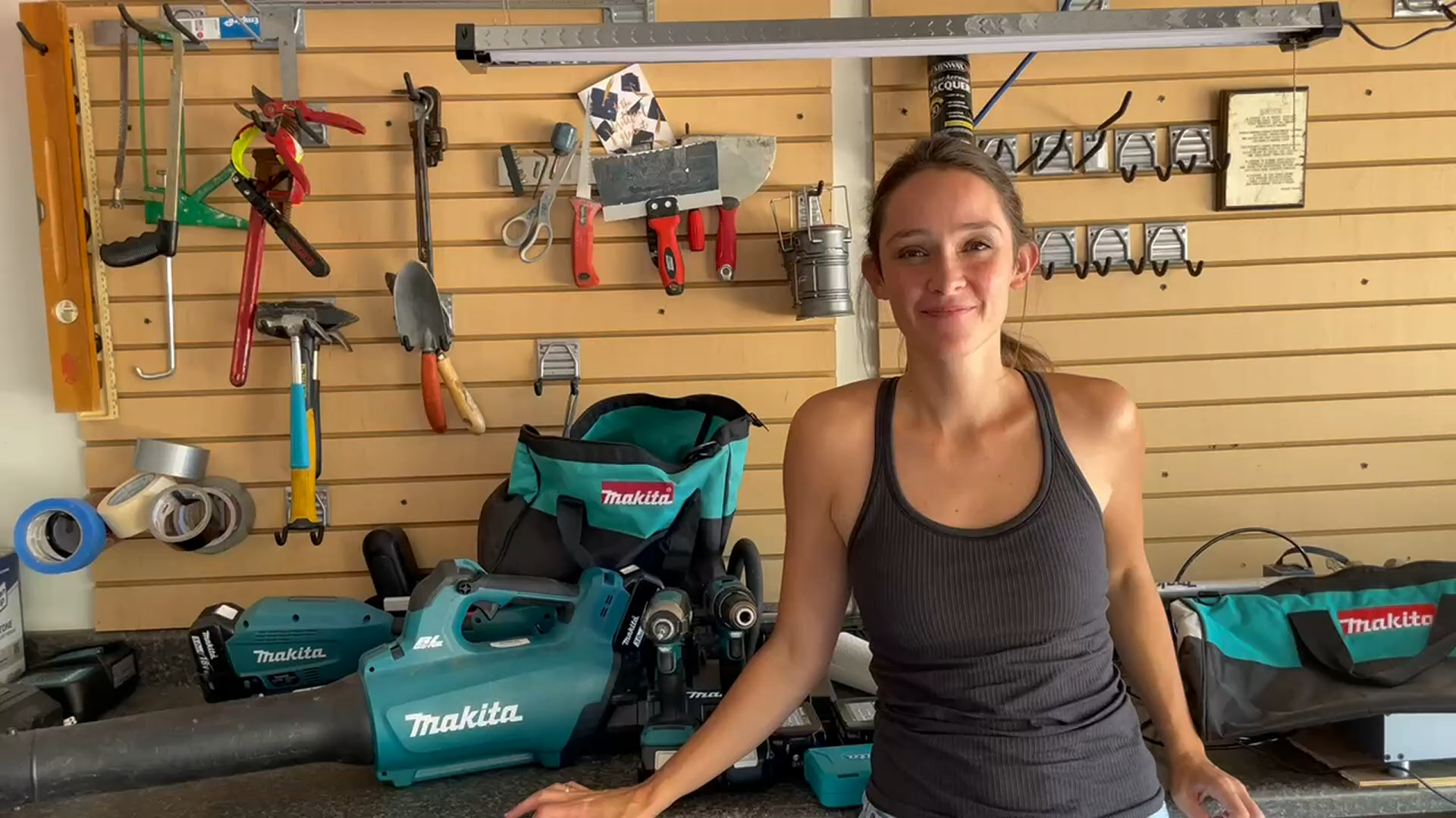 Makita XT614SX1 18V LXT® Li-Ion Cordless 8-Piece Combo Kit (3.0Ah) with 2 Batteries and Charger《NO8》