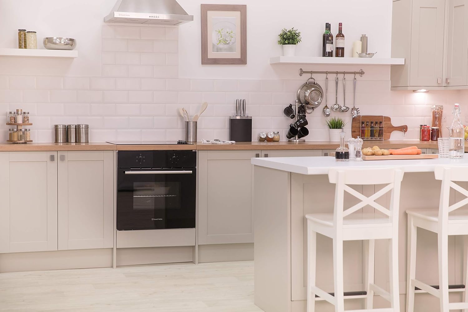 Russell Hobbs 65L, 60cm Wide, Single Electric Fan Oven in Black, RHFEO6502B [Energy Class A]