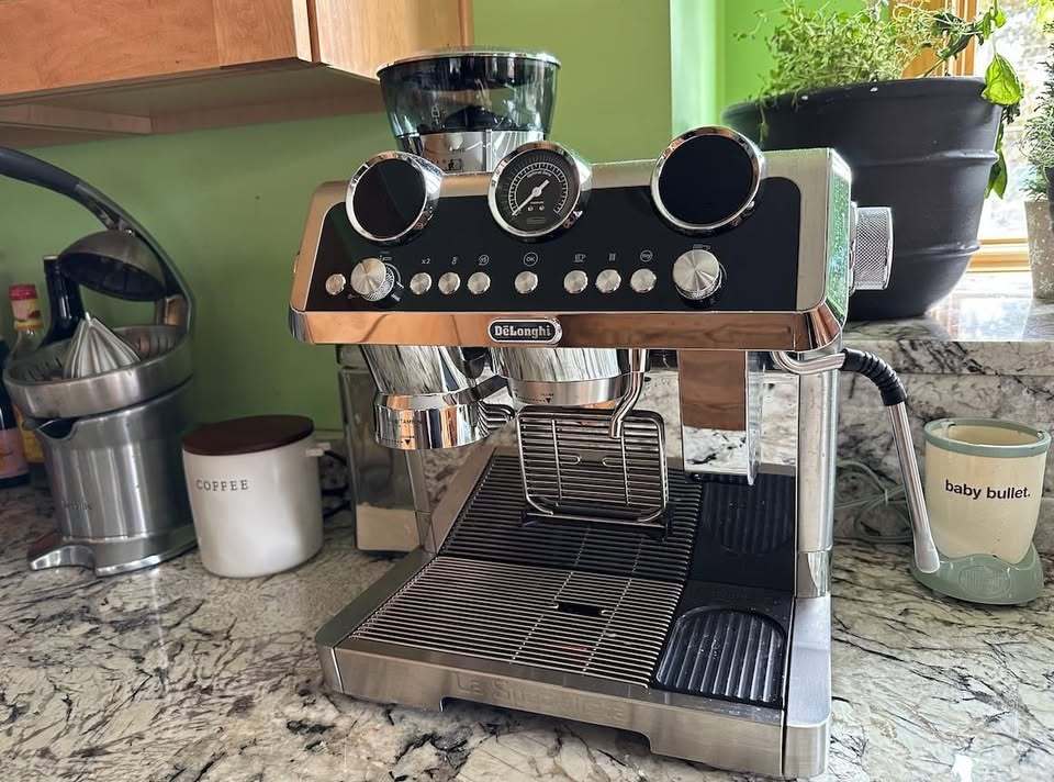 De'Longhi EC9665M The Specialist Maestro Espresso Machine