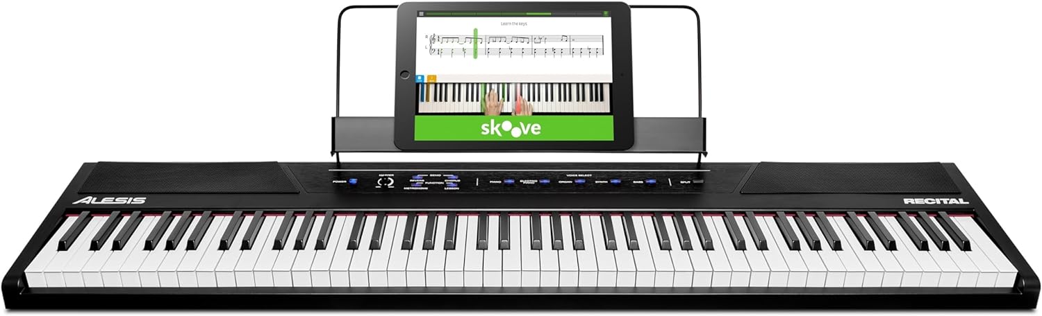 Alesis Recital - E Piano 88 Tasten für Einsteiger mit Halbgewichteten Volle Größe Klavier, Lautsprechern, fünf Premium-Stimmen, Kopfhörerausgang, Klavier Lektionen-Abo