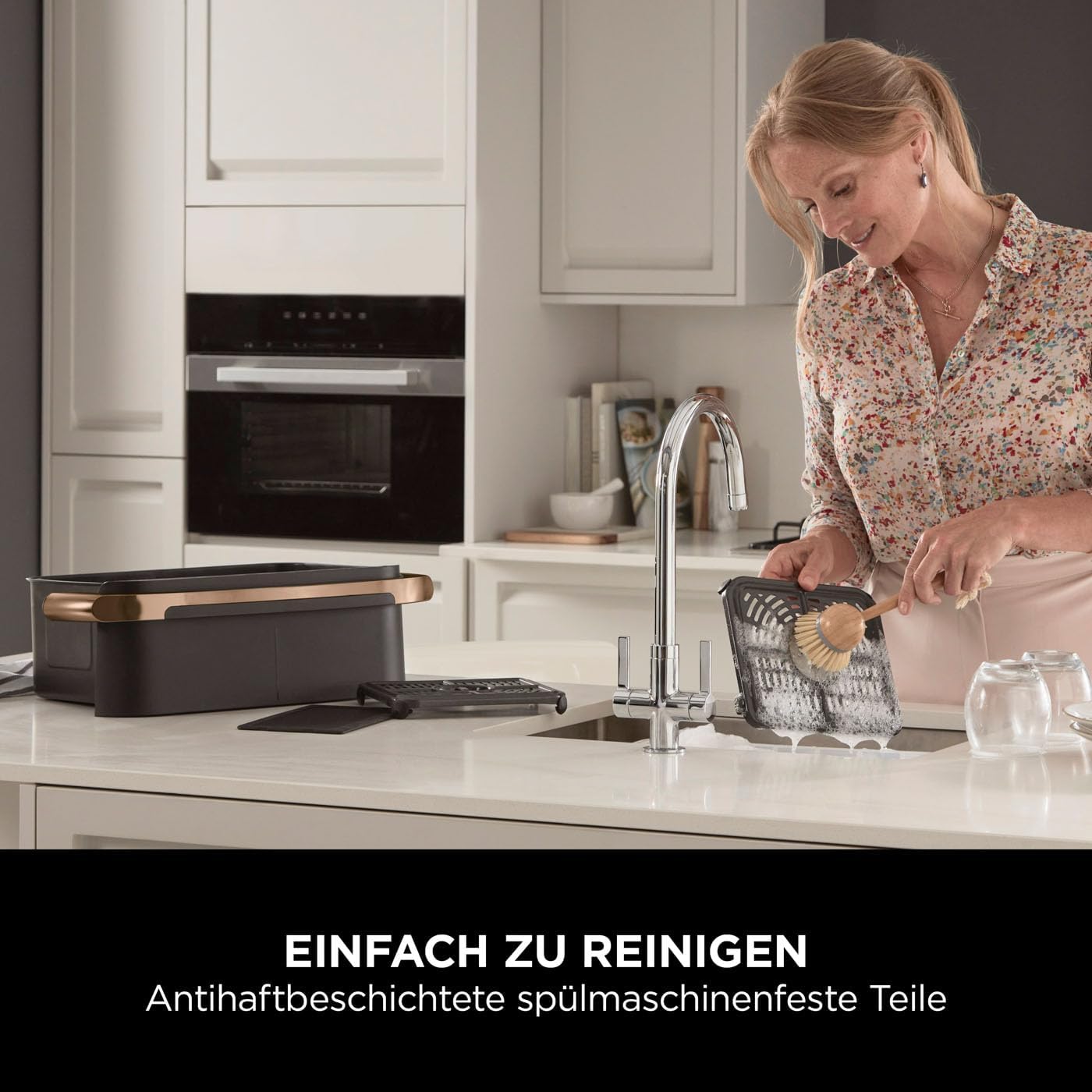 Ninja Foodi FlexDrawer Dual Zone Heißluftfritteuse, Airfryer mit 10,4-Fach und herausnehmbarem Trenner, Antihaftbeschichtung, spülmaschinenfester Korb, 7-in-1, Schwarz & Kupfer, AF500EUCP