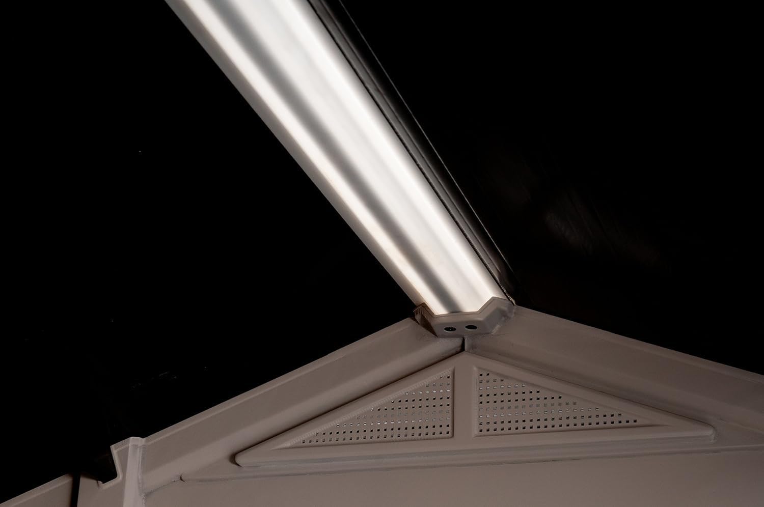 Keter Gerätehaus Factor 8x6, Beige, 8.1m³ Rauminhalt, Außenmaße (B/T/H):256.5 x 182 x 243 cm, wetterfest, wasserdicht, UV-beständig, Outdoor