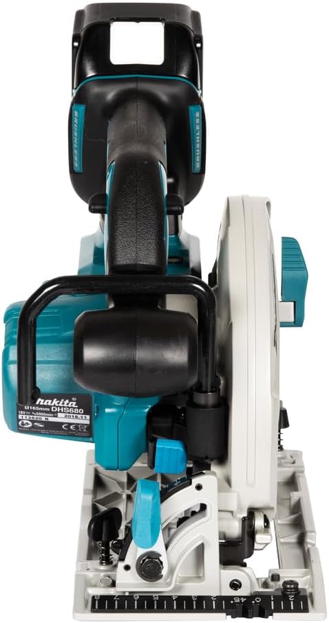 Makita DHS680RTJ Akku-Handkreissäge 57 mm 18 V / 5,0 Ah, 2 Akkus + Ladegerät im MAKPAC