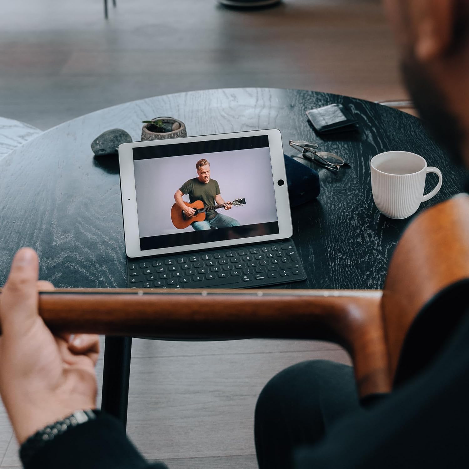 Yamaha FG800M matt natur - Akustische Westerngitarre mit authentischem Klang für Anfänger - 4-4 Gitarre aus Holz – Mit Voucher für 2 persönliche Online Lessons an der Yamaha Music School