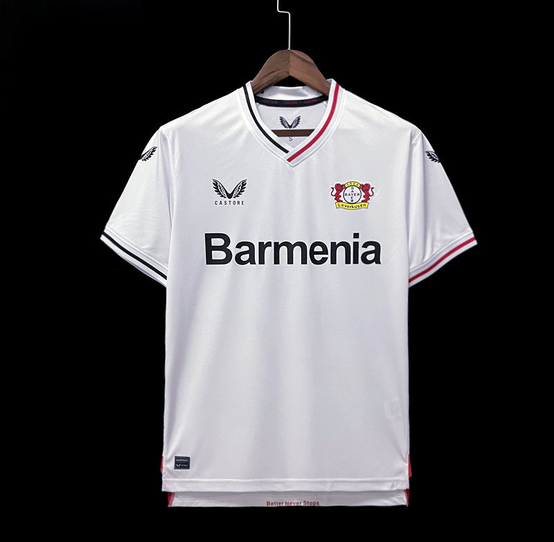 Leverkusen maillot 2022/23 domicile