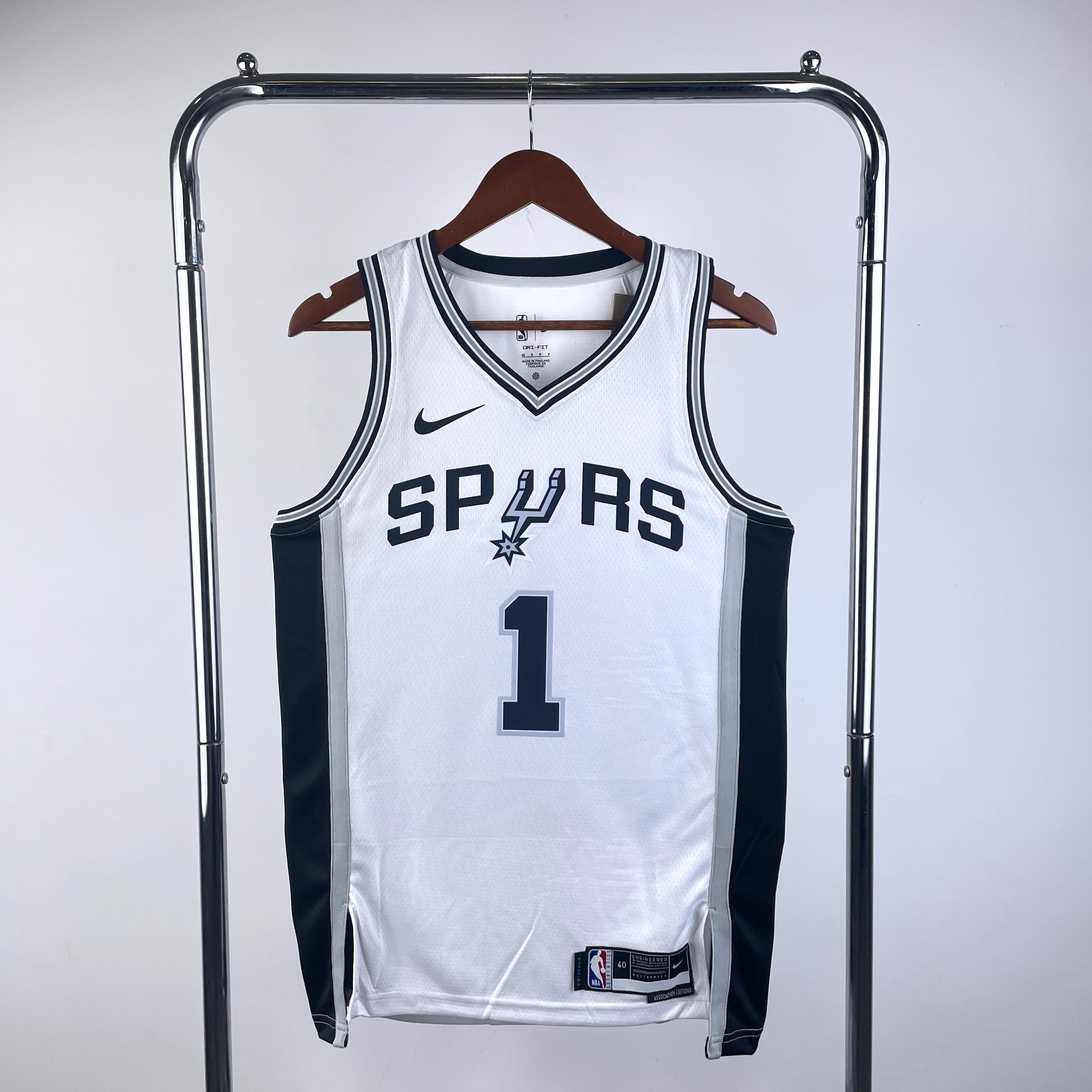 Maillot San Antonio Spurs 1 WEMBANYAMA NBA Basket