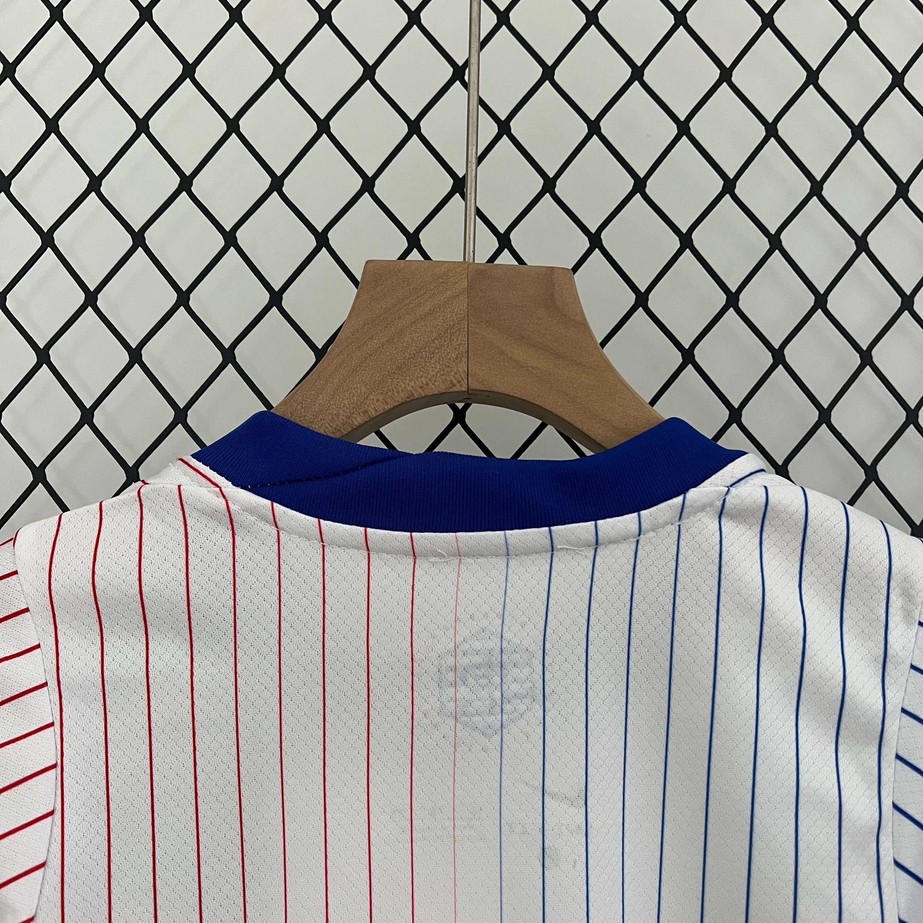 Kit Enfant Équipe de France 2024 2025 EURO2024