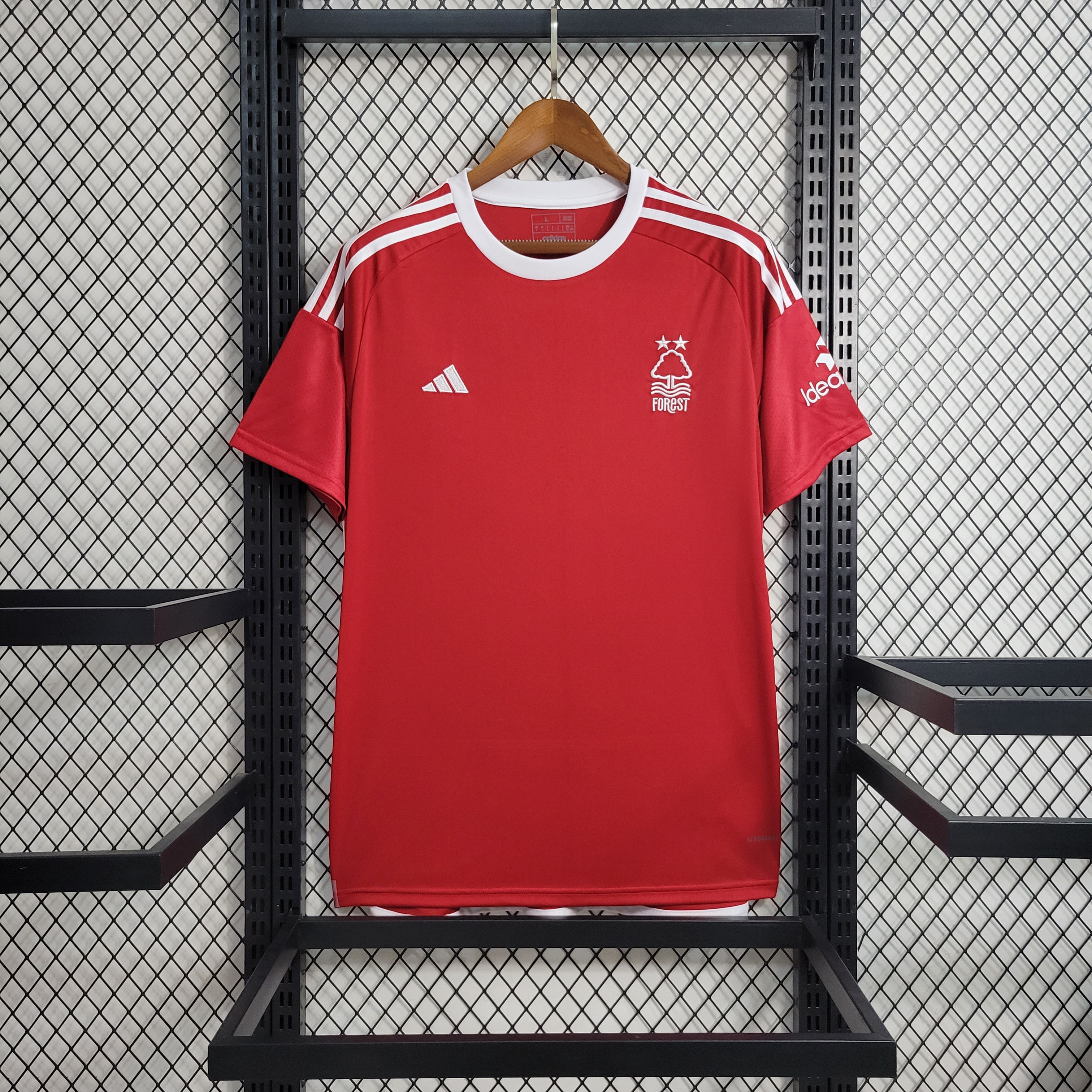 Nottingham Forest Maillot Foot Domicile 2023 2024€14.99