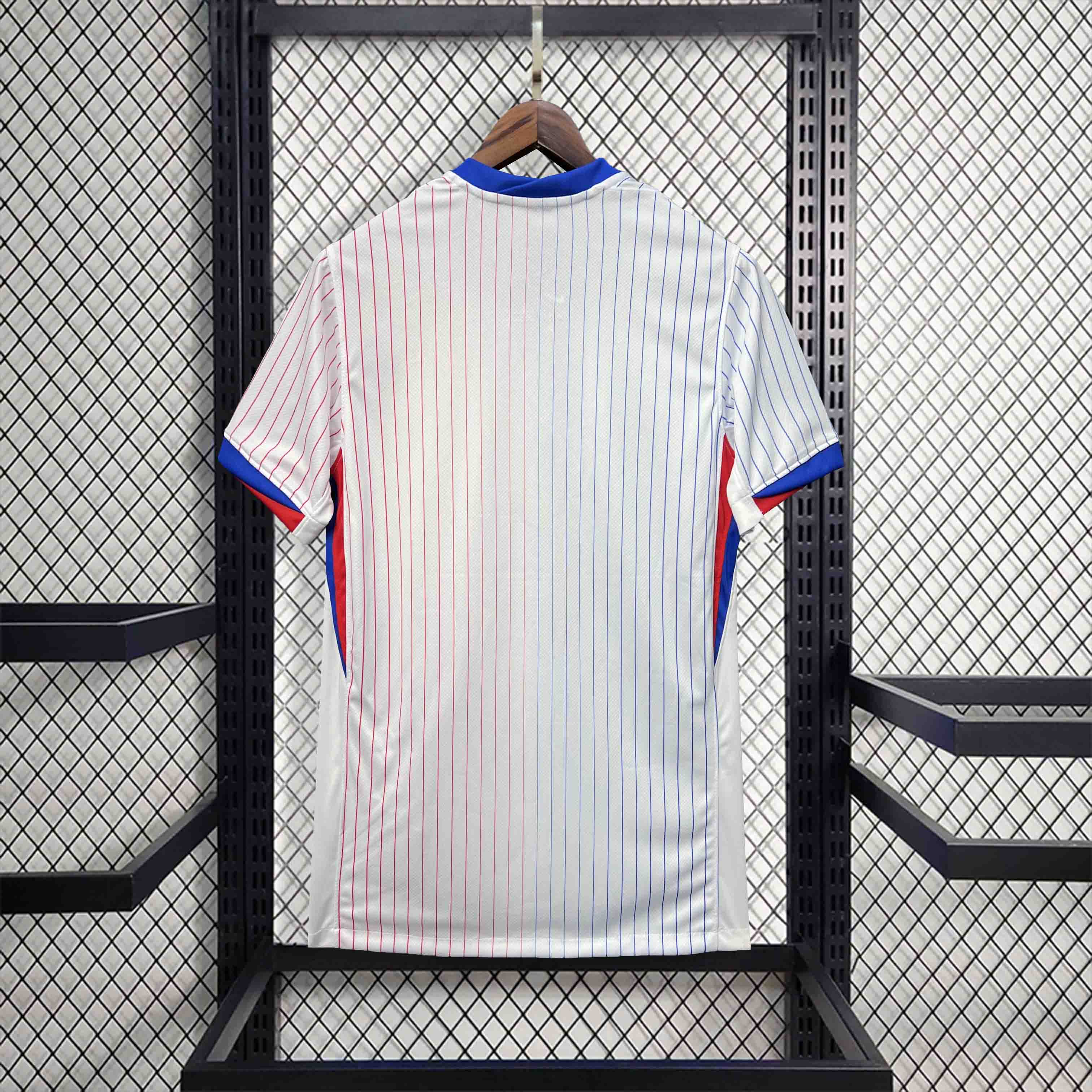 Équipe de France maillot foot extérieur 2024 2025 EURO2024€14.99