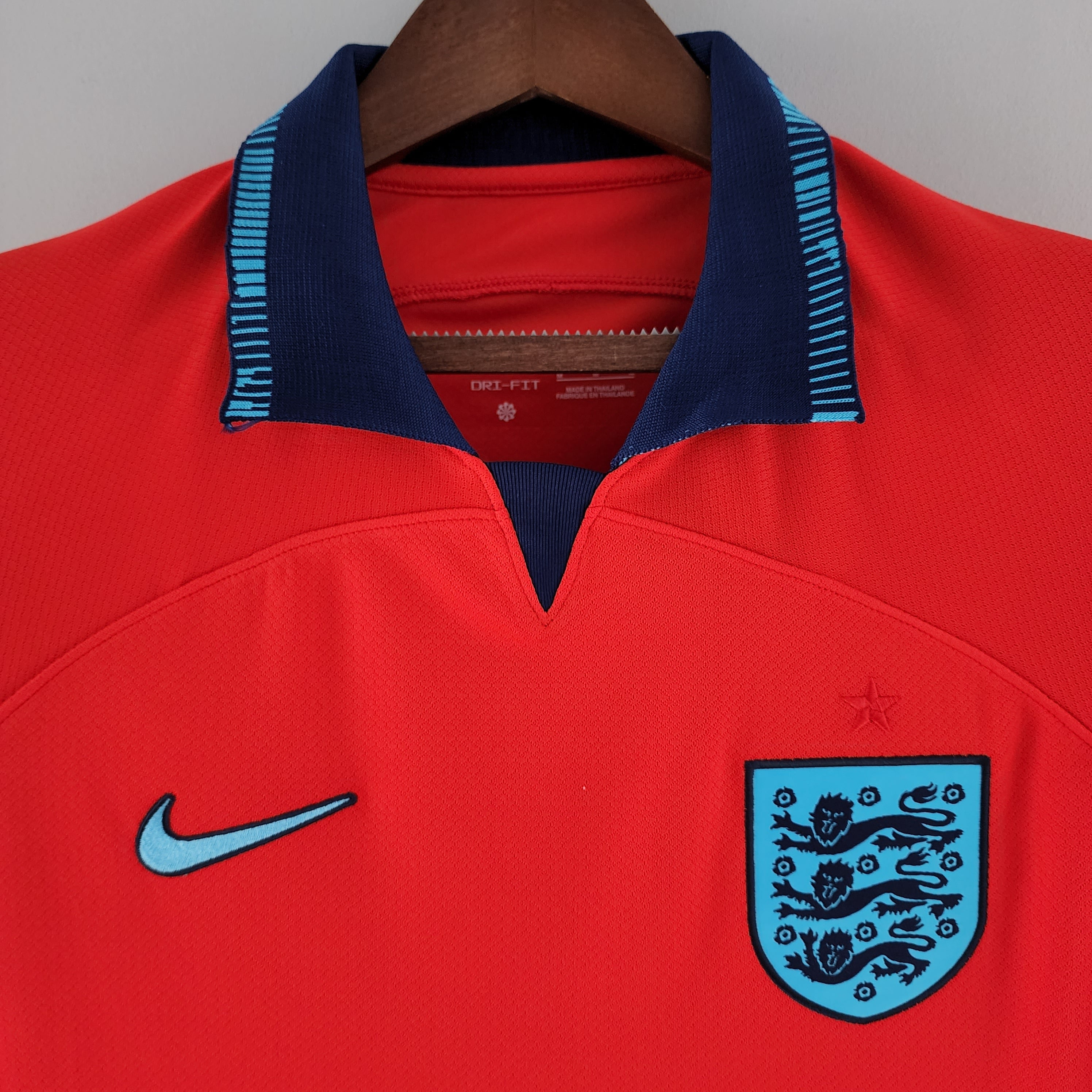 Angleterre maillot 2022/23 extérieur€14.99