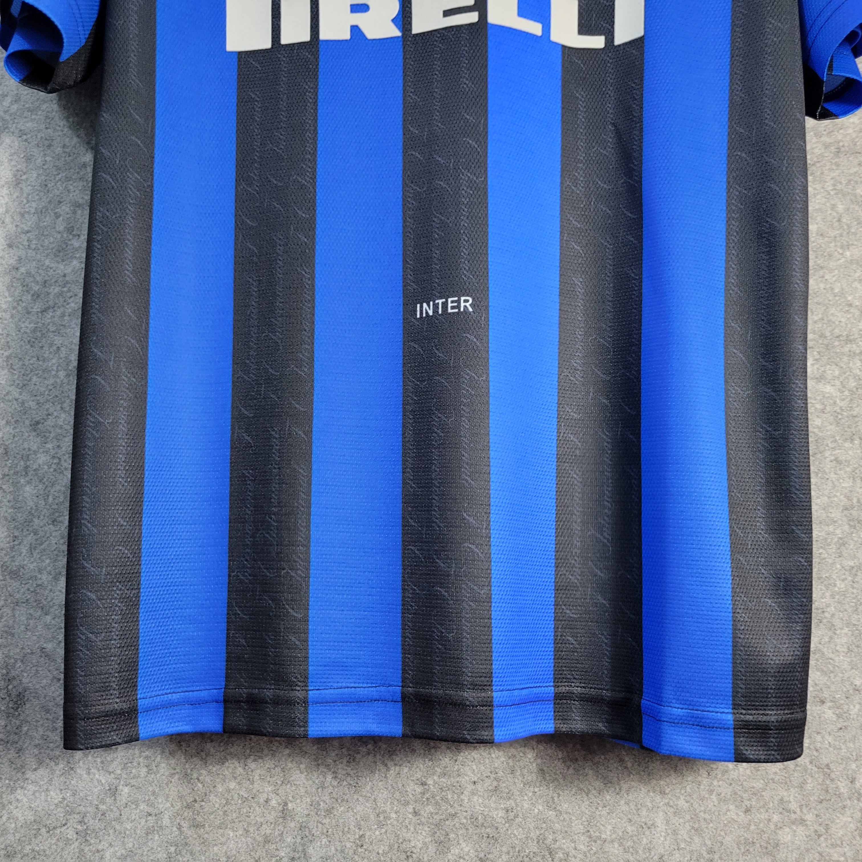 Inter Milan Maillot Retro 1997 1998€19.99