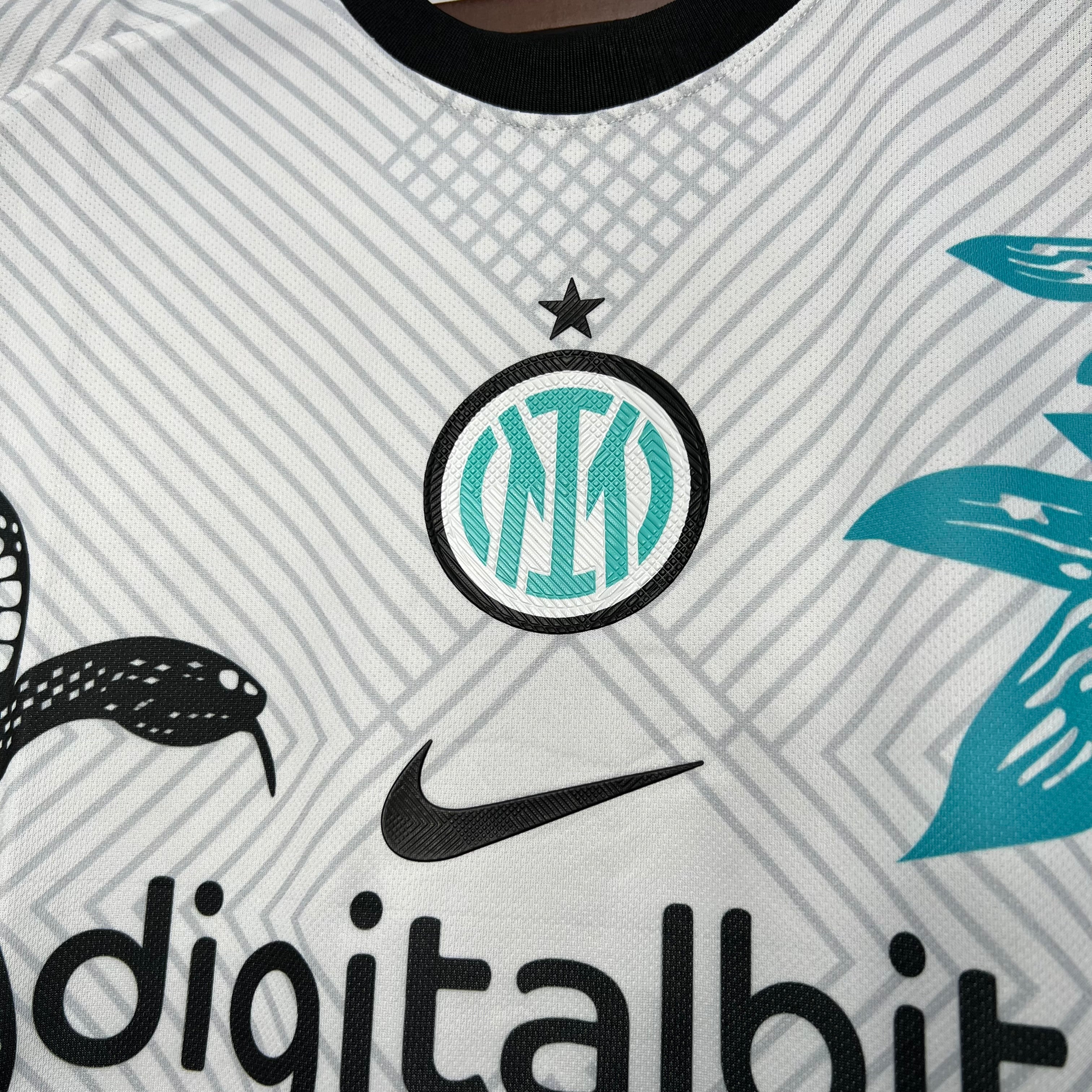 Inter Milan maillot foot 2024 2025 concept€14.99