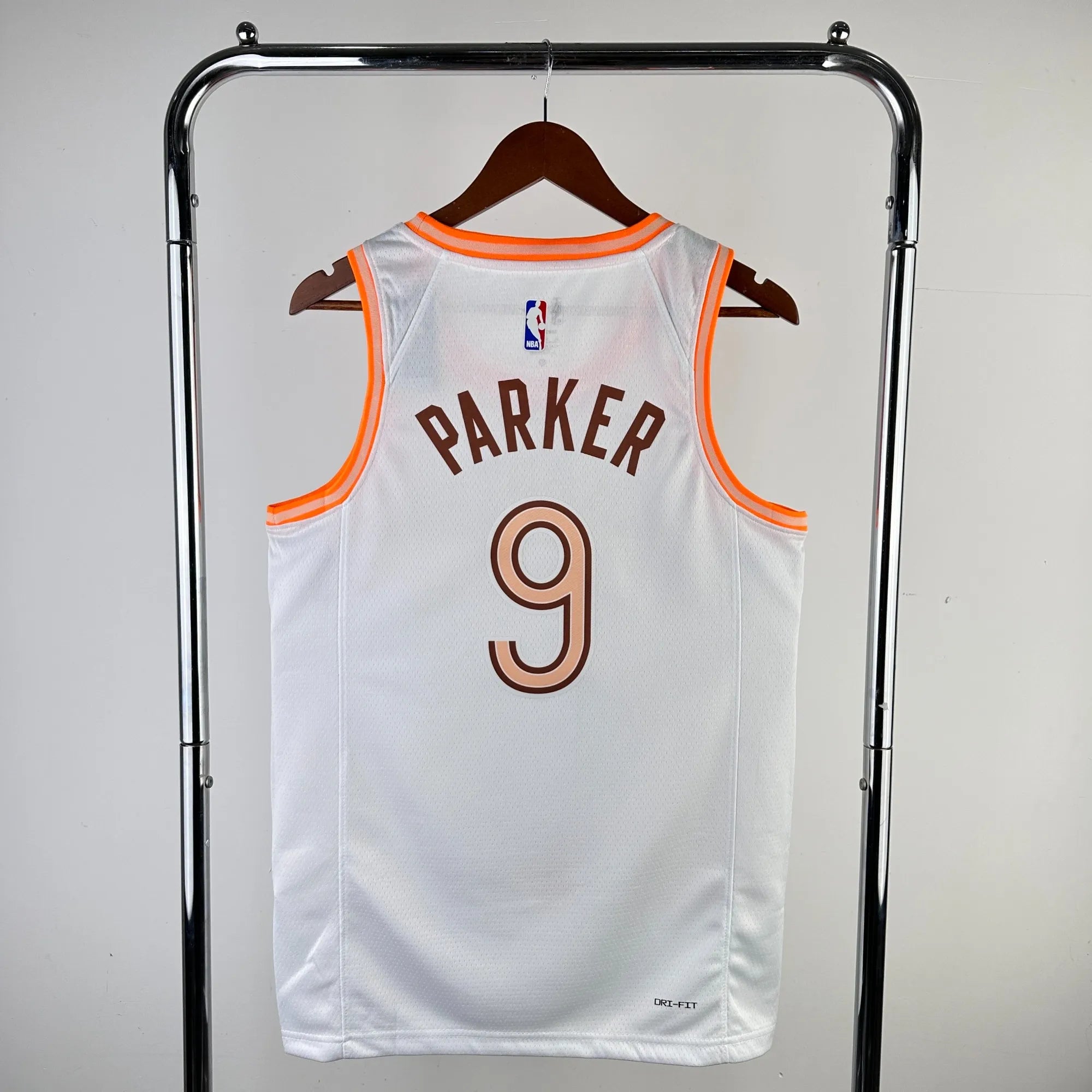 Maillot San Antonio Spurs 9 PARKER NBA Basket€20.99
