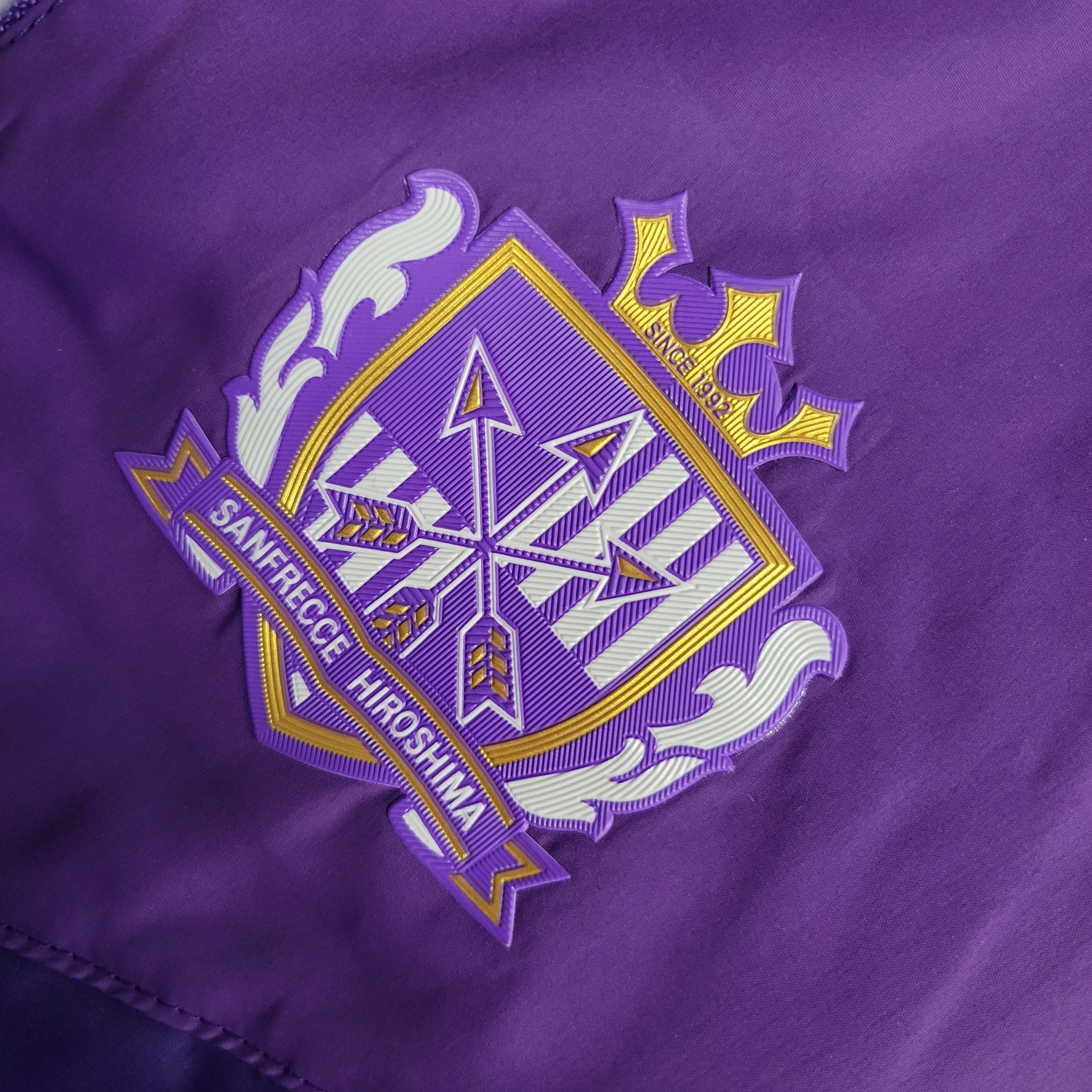 Veste / Survêtement Sanfrecce Hiroshima 2023 2024€65.99