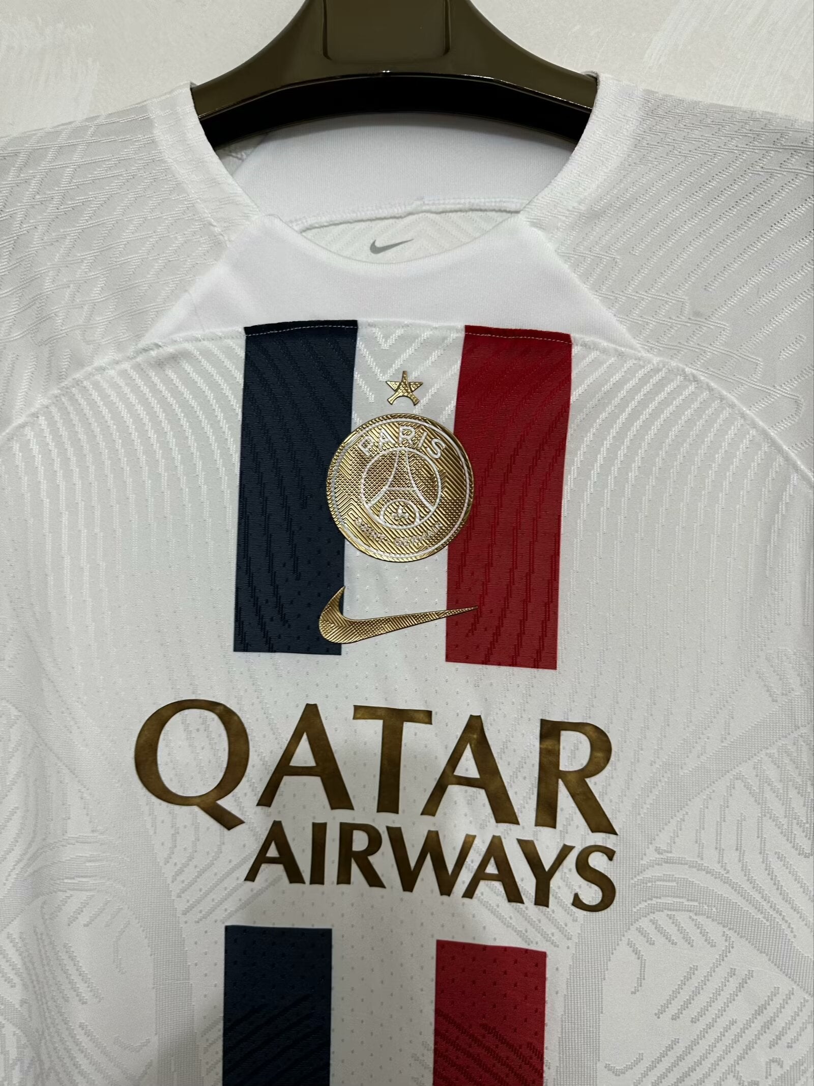 Paris maillot foot concept 2024 2025