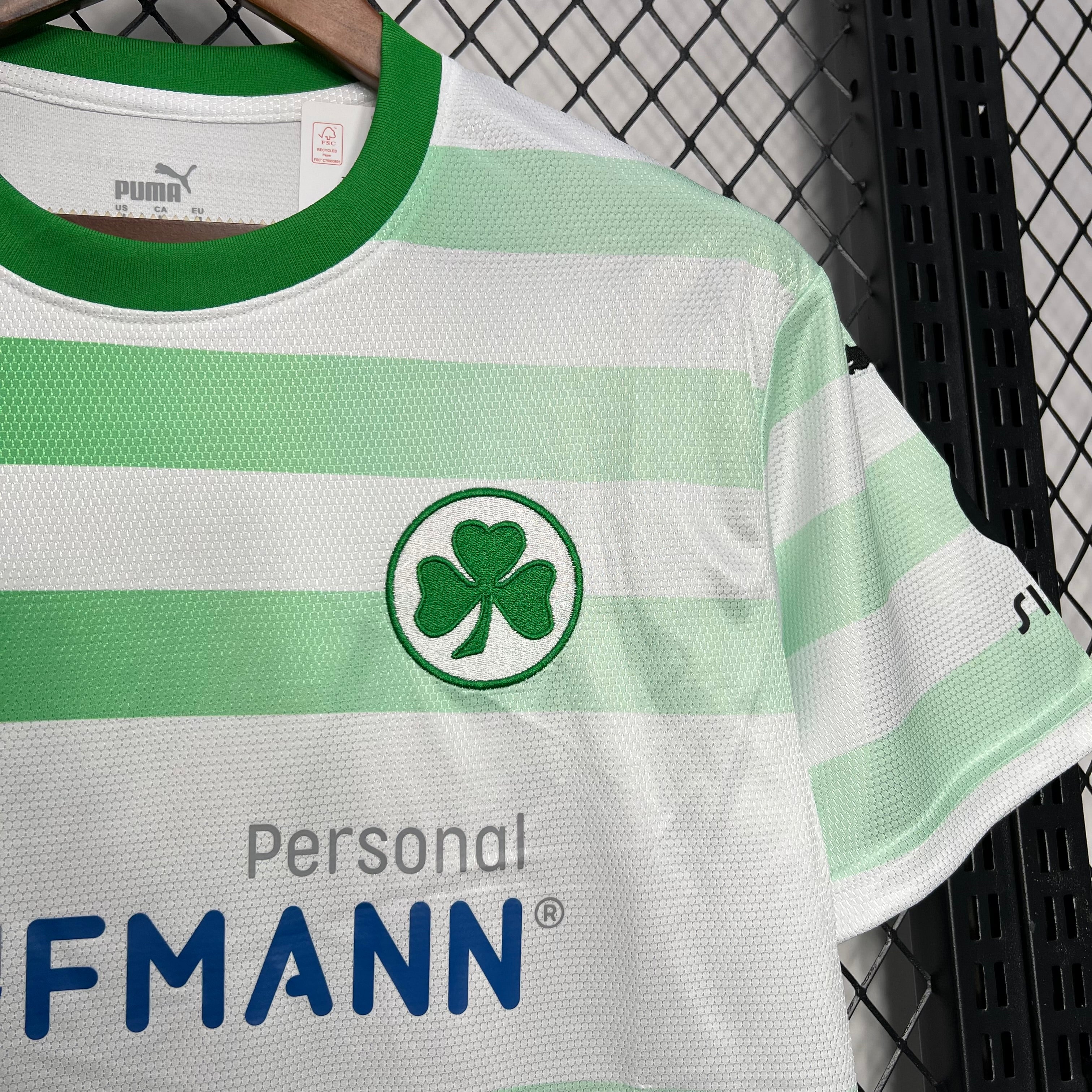 Greuther Fürth maillot foot 2024 2025 domicile€14.99