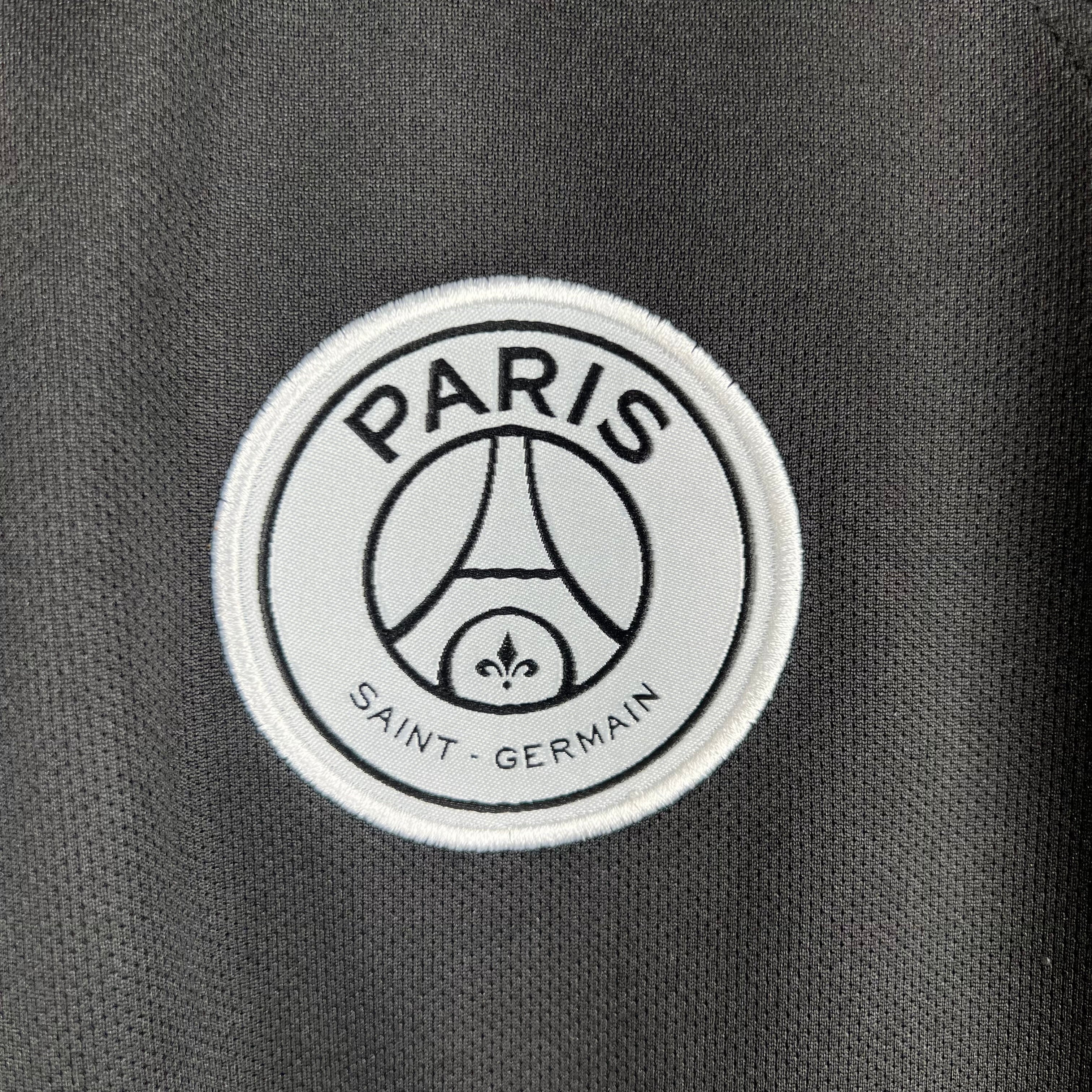 Paris Maillot Retro 2018 2019€20.99