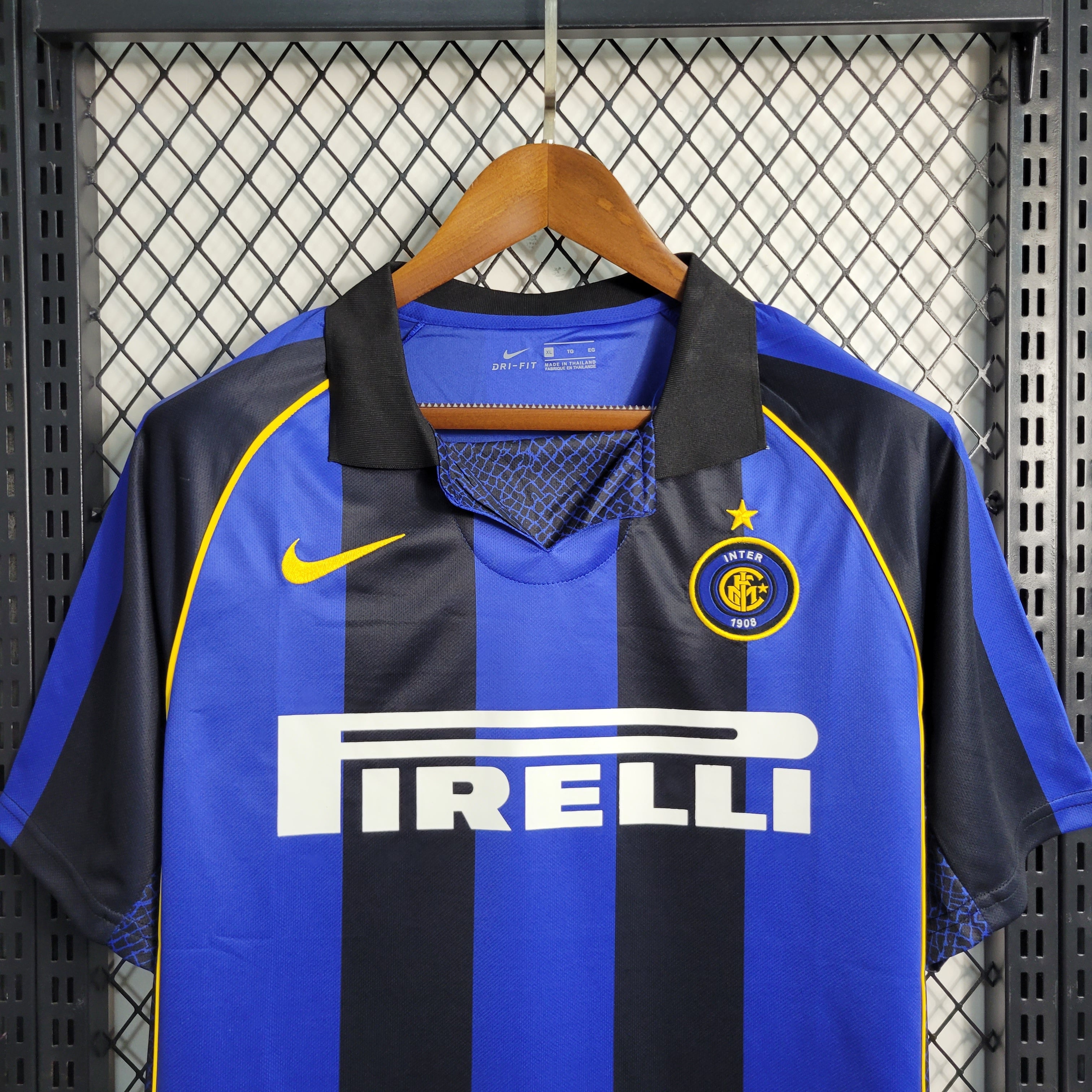 Inter Milan maillot retro 2001 2002€14.99