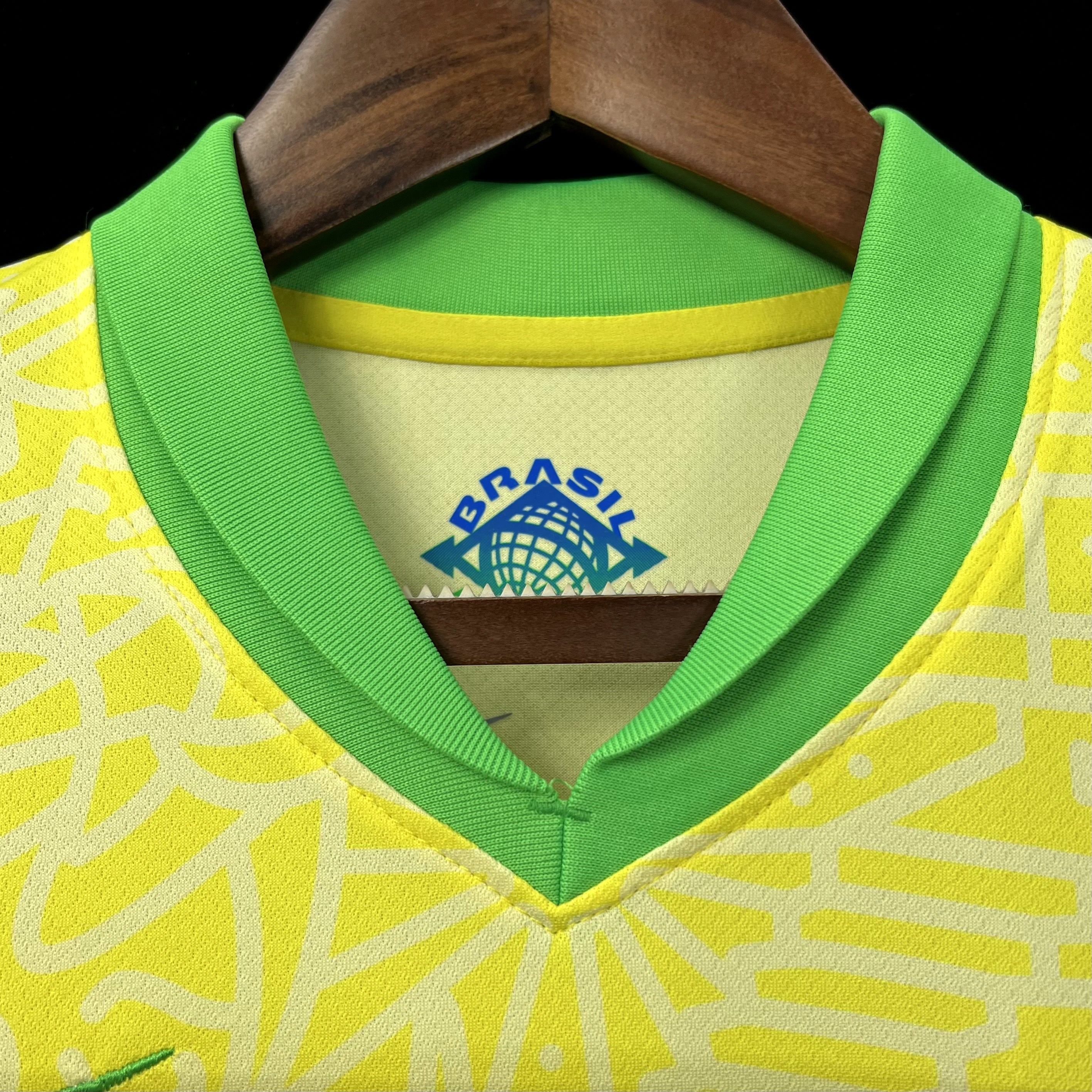 Brésil maillot foot domicile 2024 2025