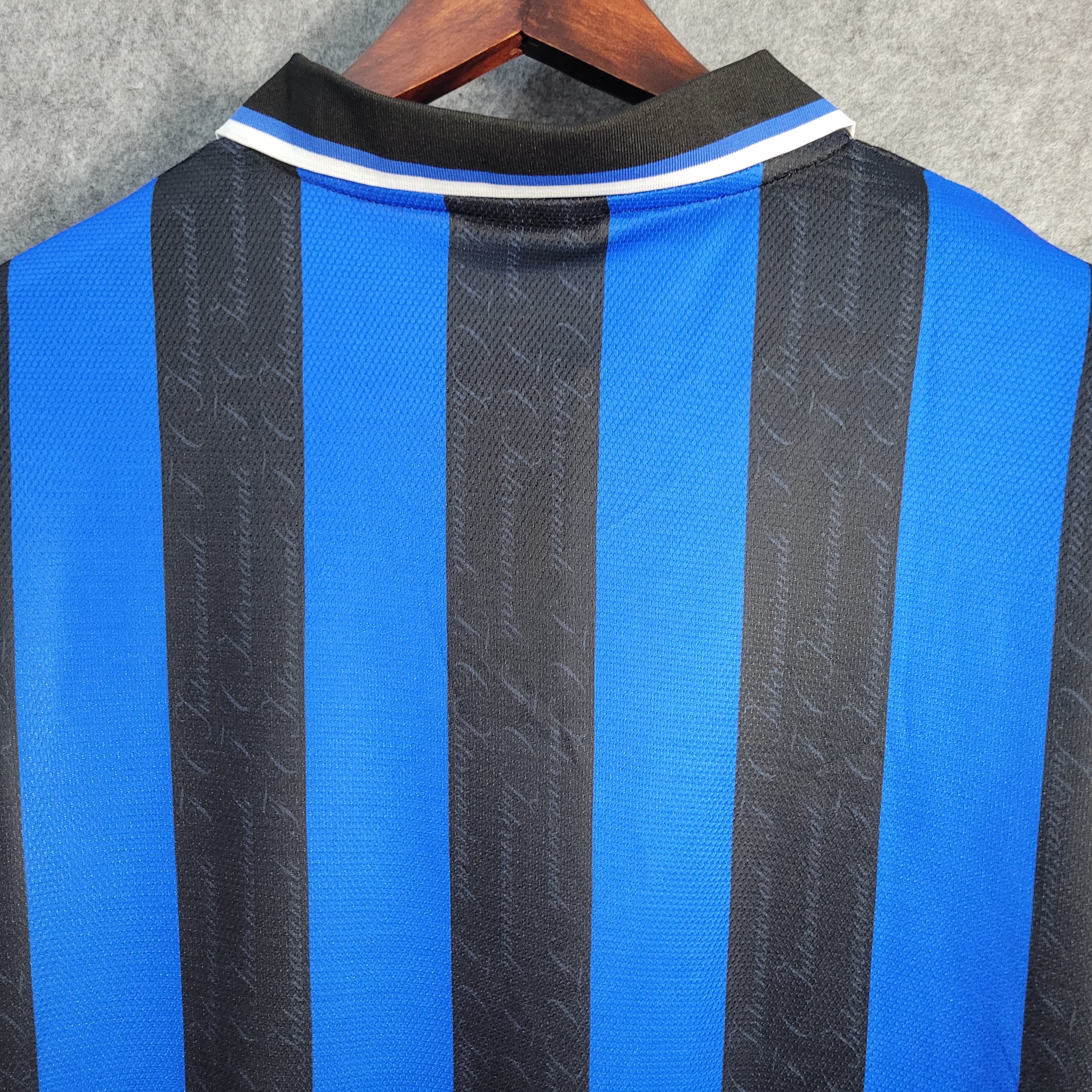 Inter Milan Maillot Retro 1997 1998€19.99