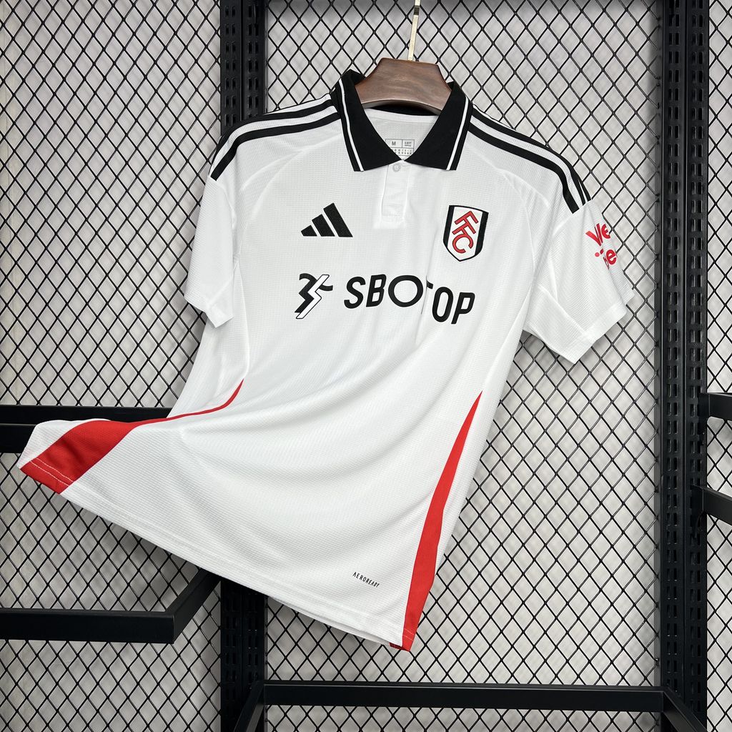 Fulham maillot foot domicile 2024 2025€14.99